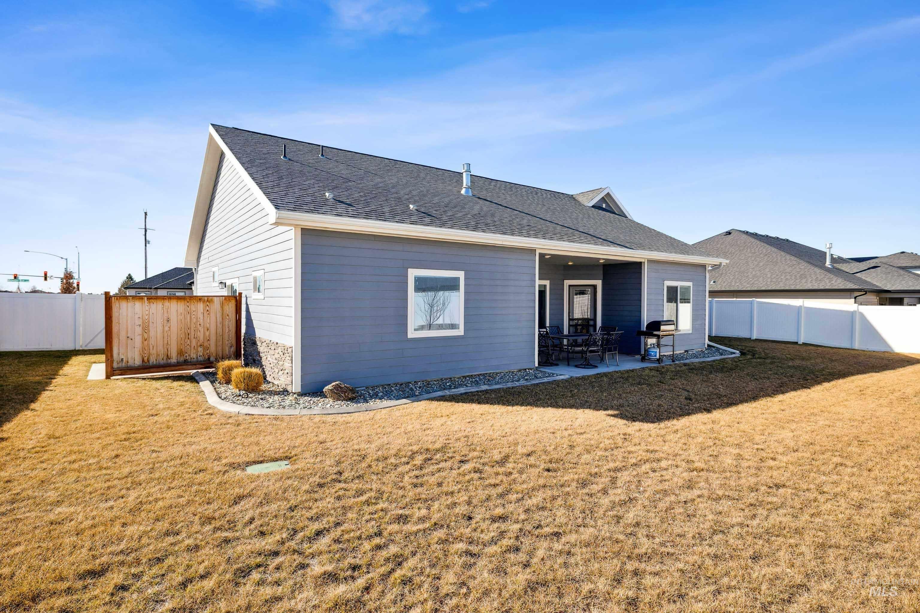 704 Midnight Sun Loop Property Photo 24