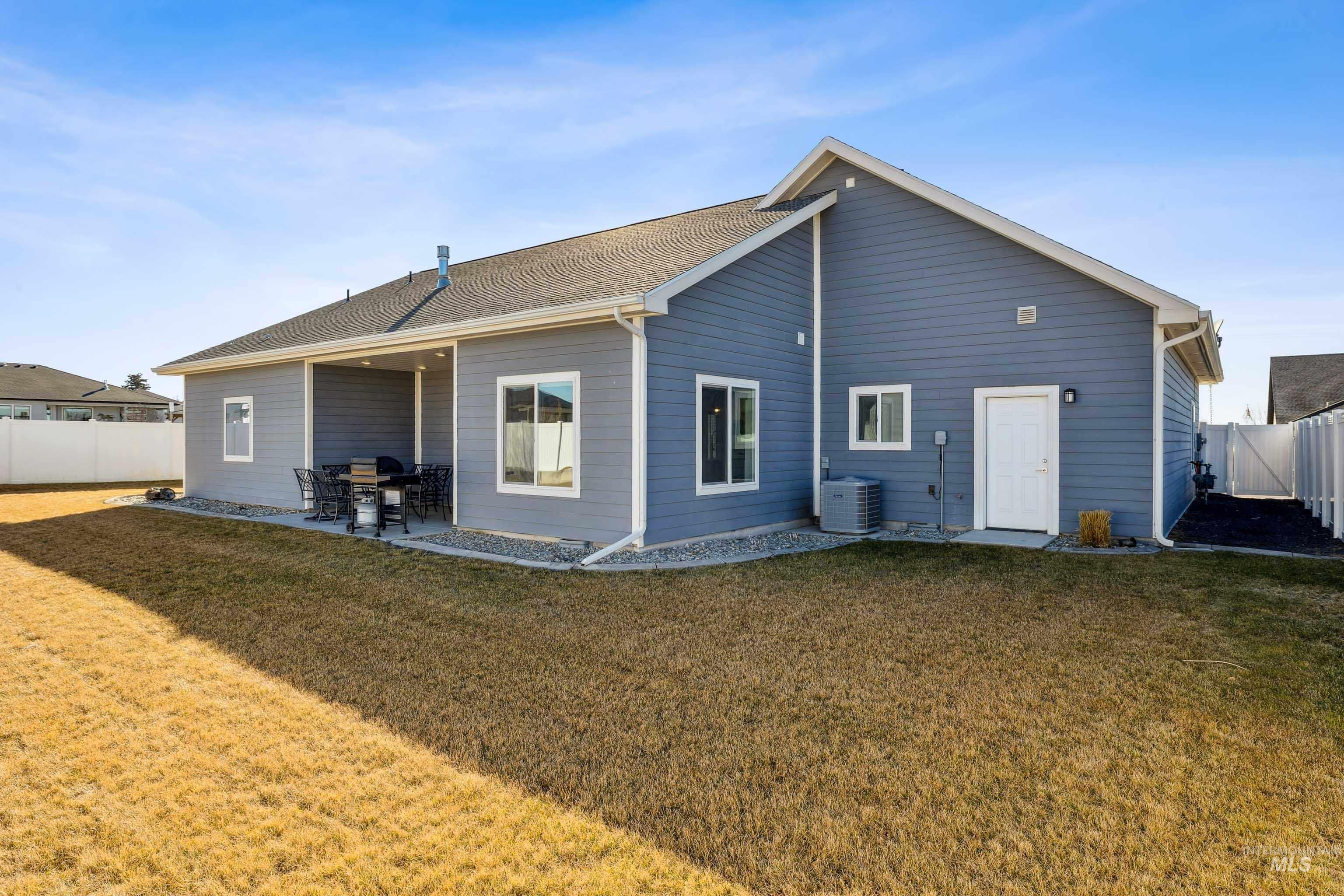 704 Midnight Sun Loop Property Photo 25