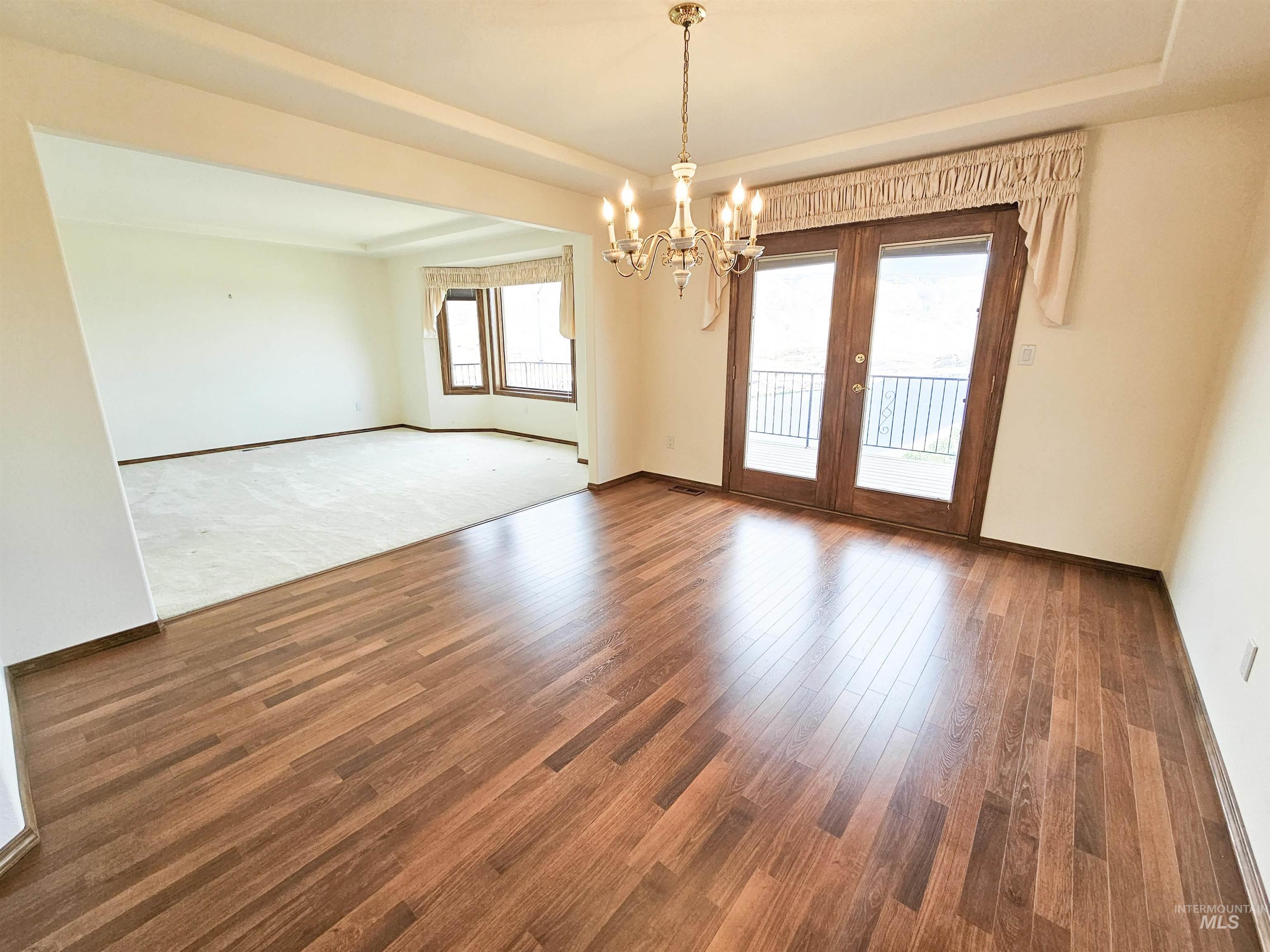 2530 Valleyview Drive Property Photo 12