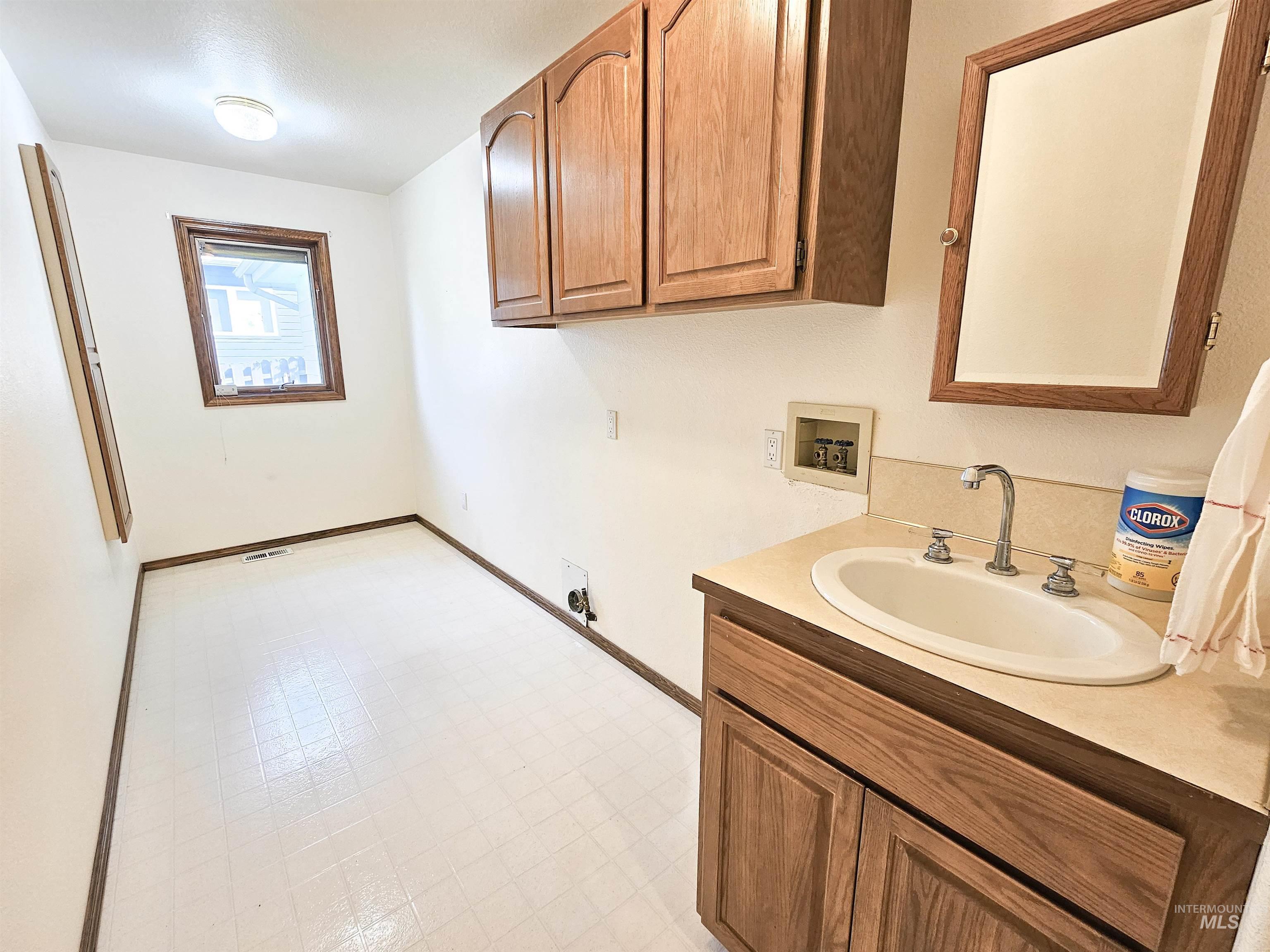 2530 Valleyview Drive Property Photo 24