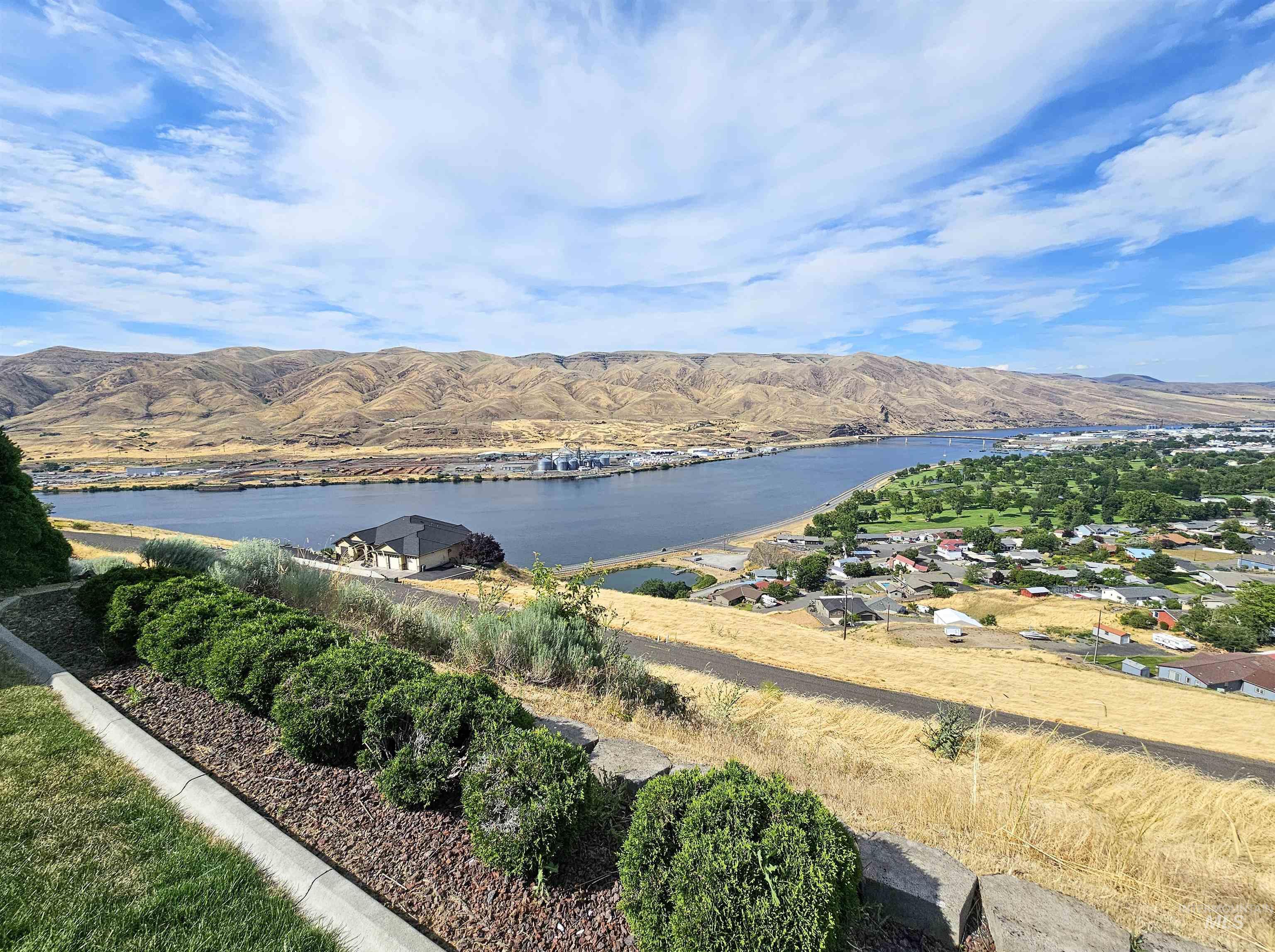2530 Valleyview Drive Property Photo 44