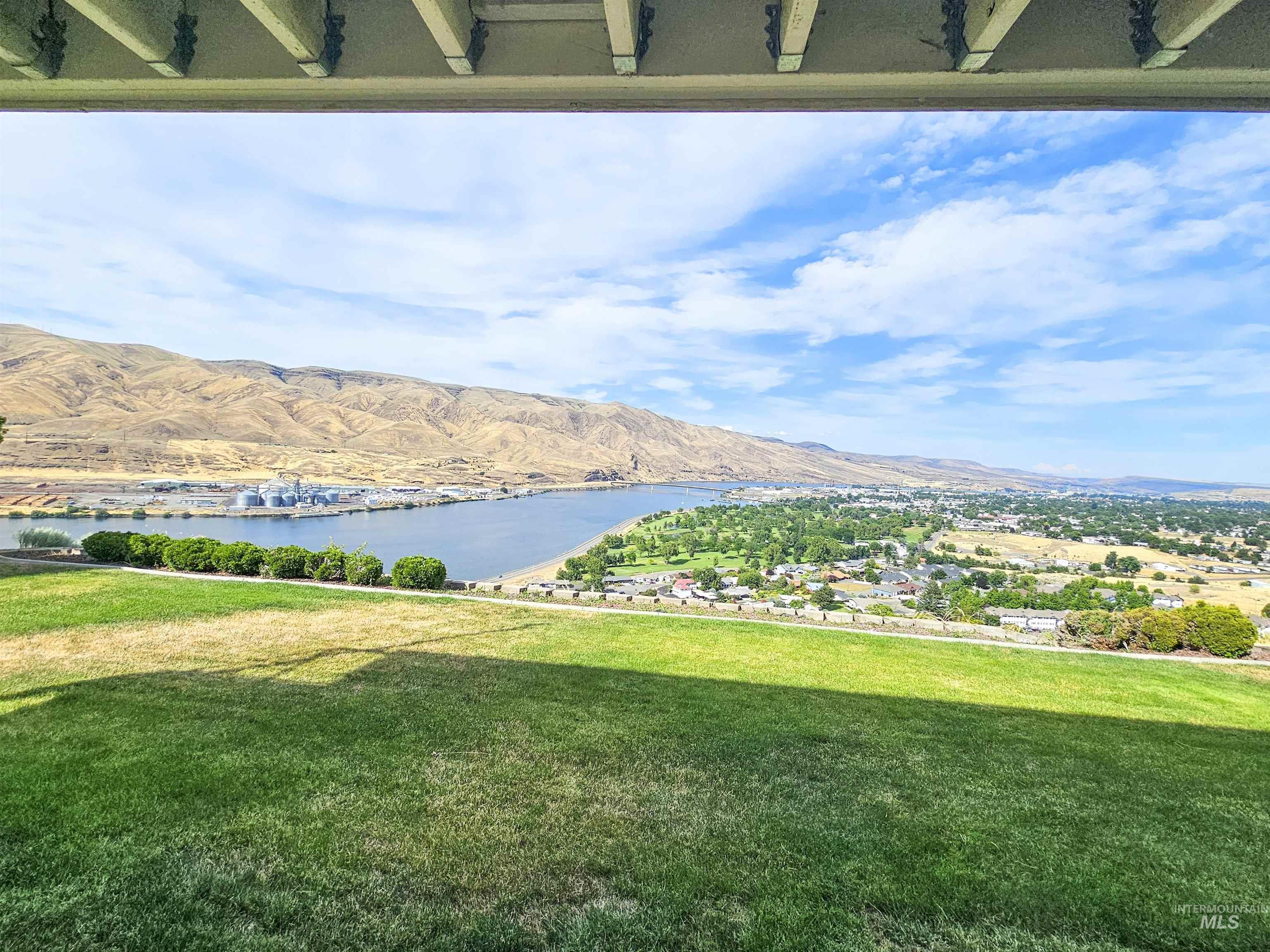 2530 Valleyview Drive Property Photo 46
