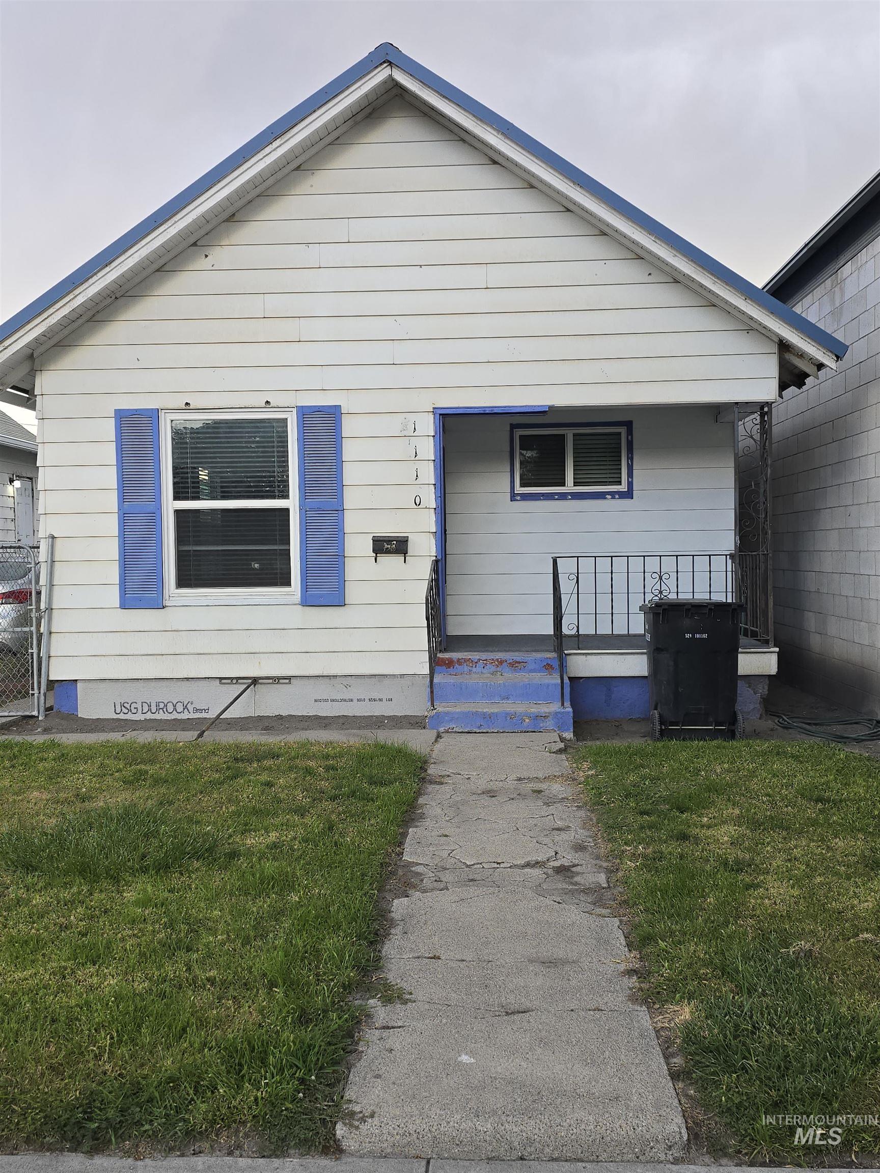1110 Normal Ave Property Photo 1