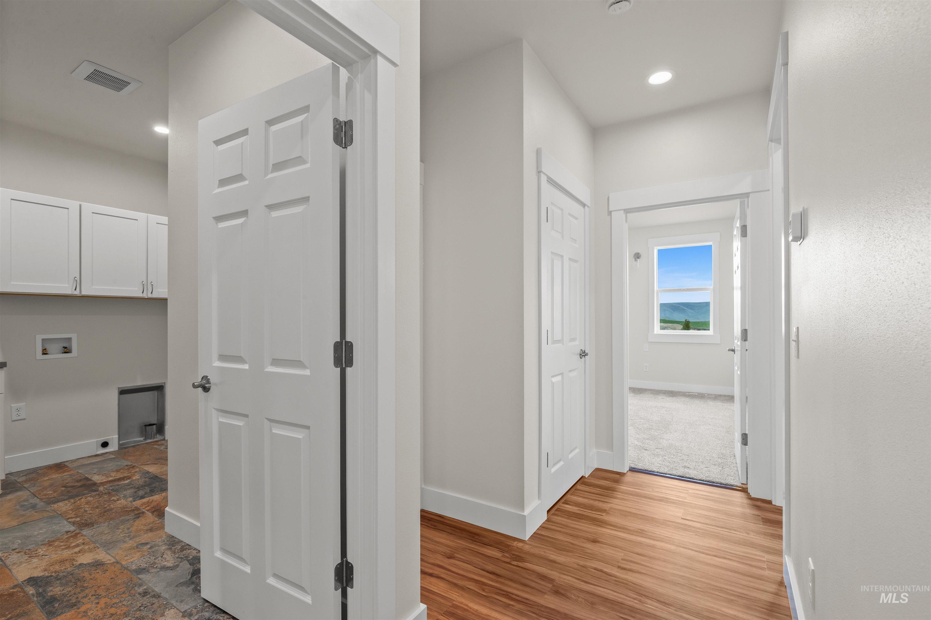1743 Golden Hills Drive Property Photo 25