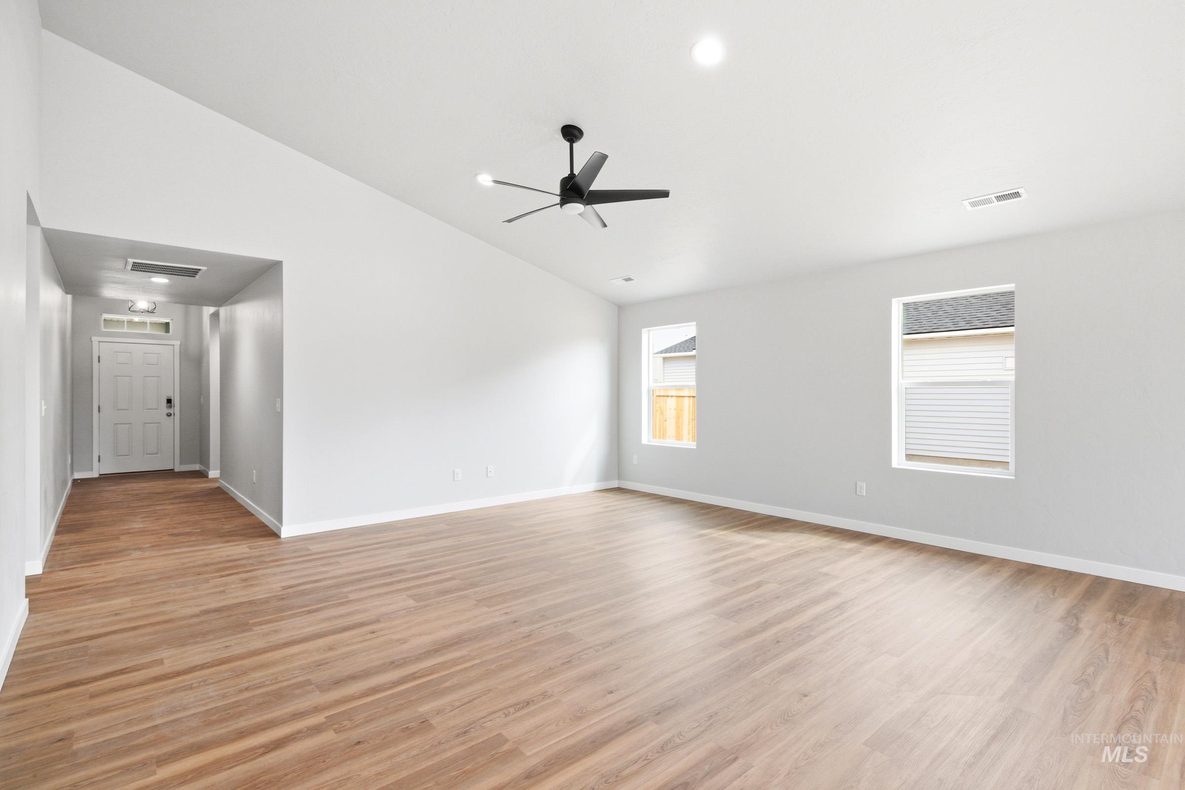 517 Pine St Property Photo 9