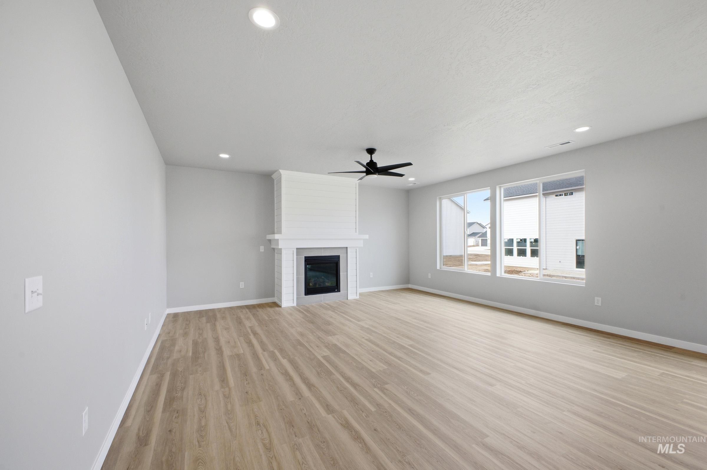 13672 Redway Ct Property Photo 8