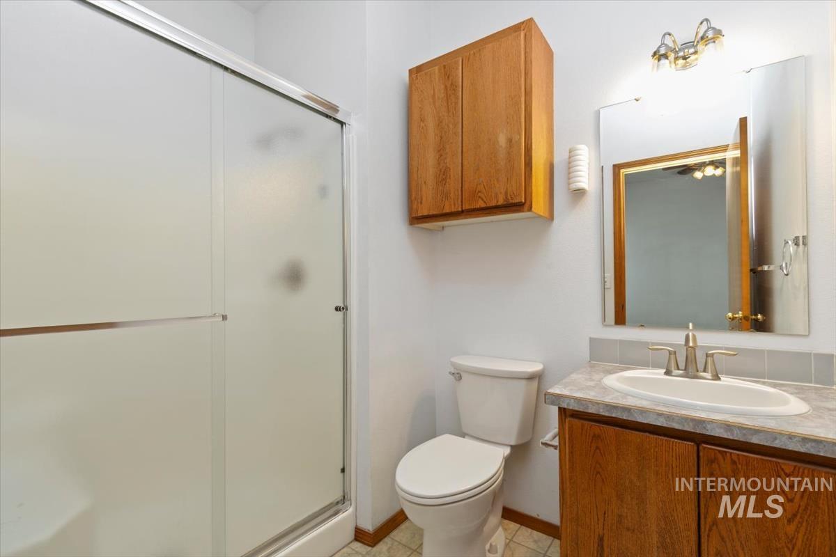 2305 E Oakridge St Property Photo 24