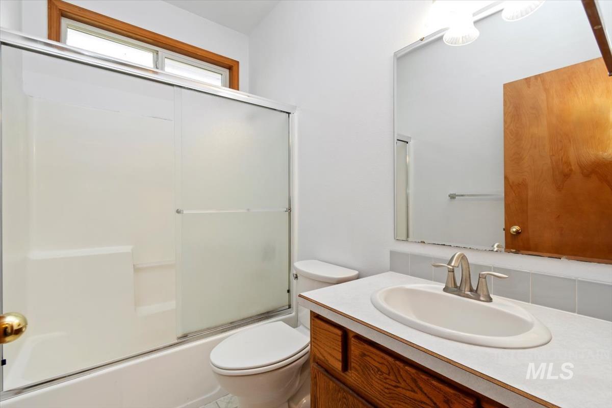 2305 E Oakridge St Property Photo 34