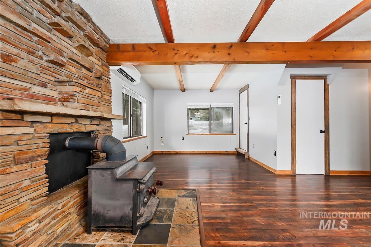 10 Crick Road Property Photo 14