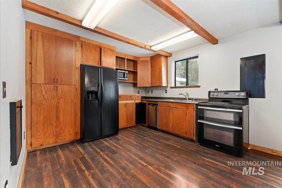 10 Crick Road Property Photo 17