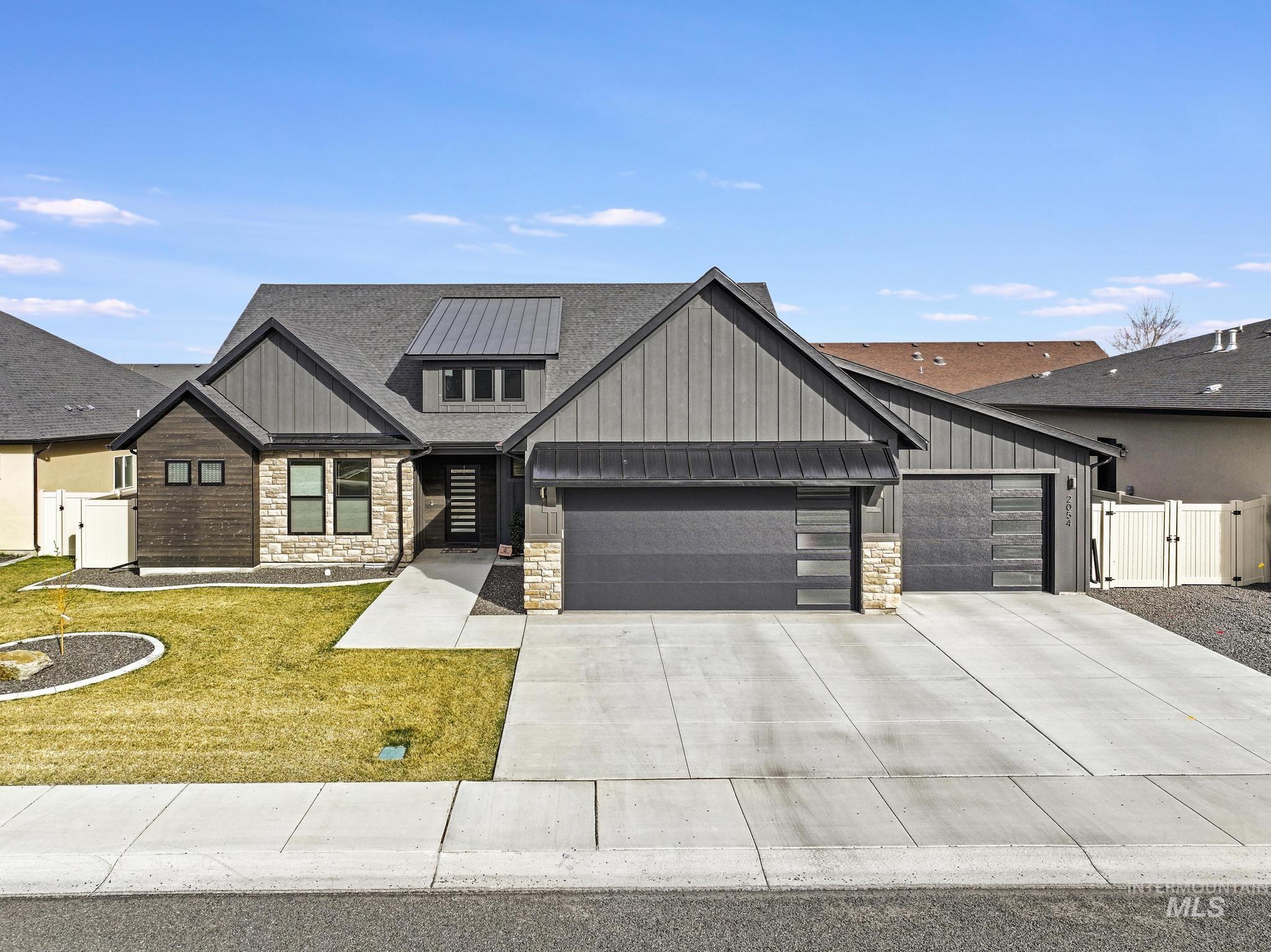 2054 Red Rock Way Property Photo 1