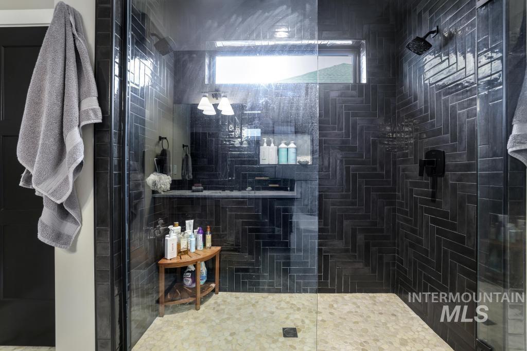 2054 Red Rock Way Property Photo 19