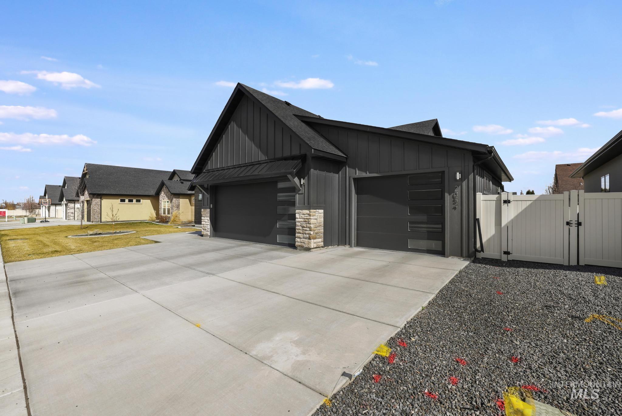 2054 Red Rock Way Property Photo 40