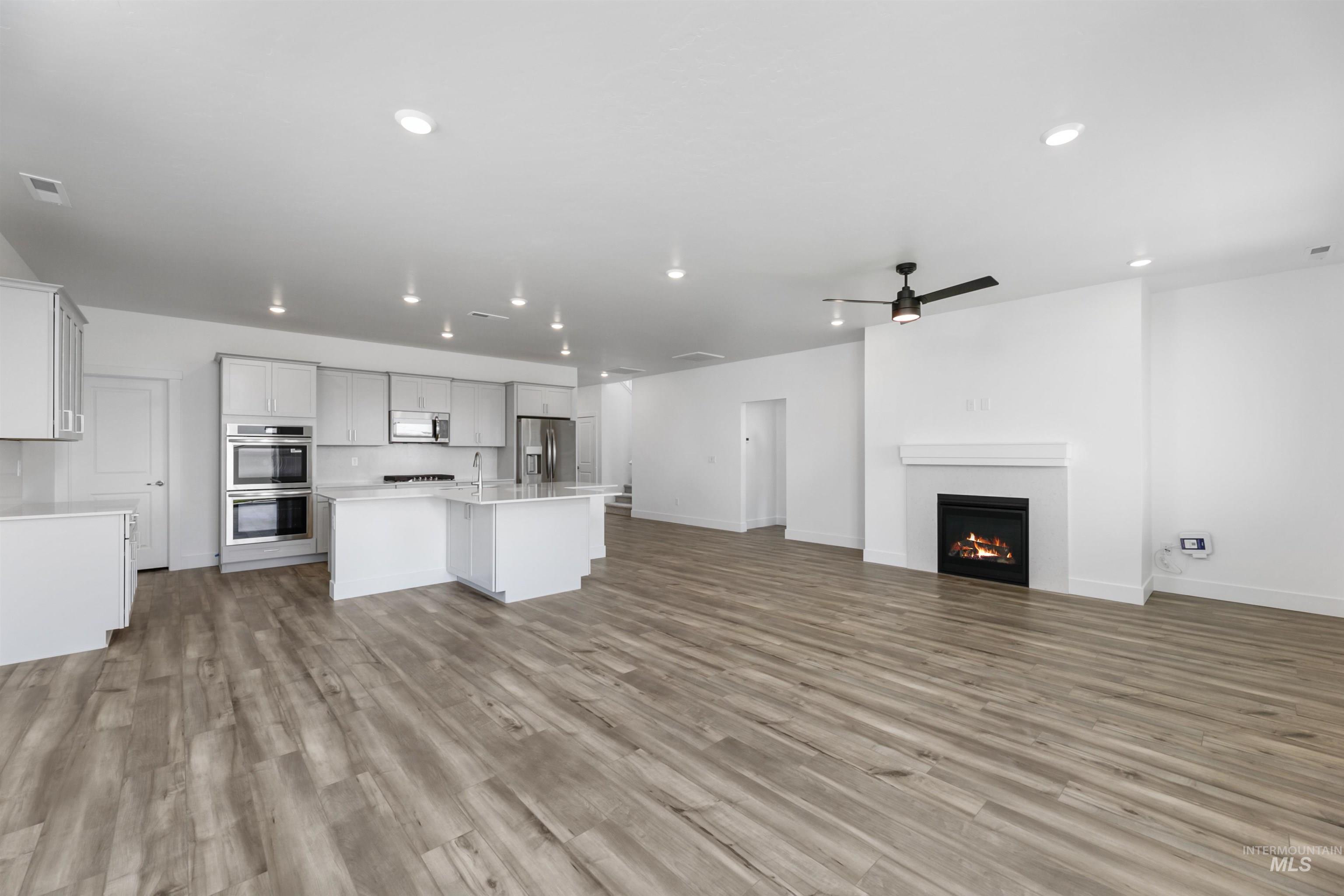 15087 Cloud Crest Ave Property Photo 9