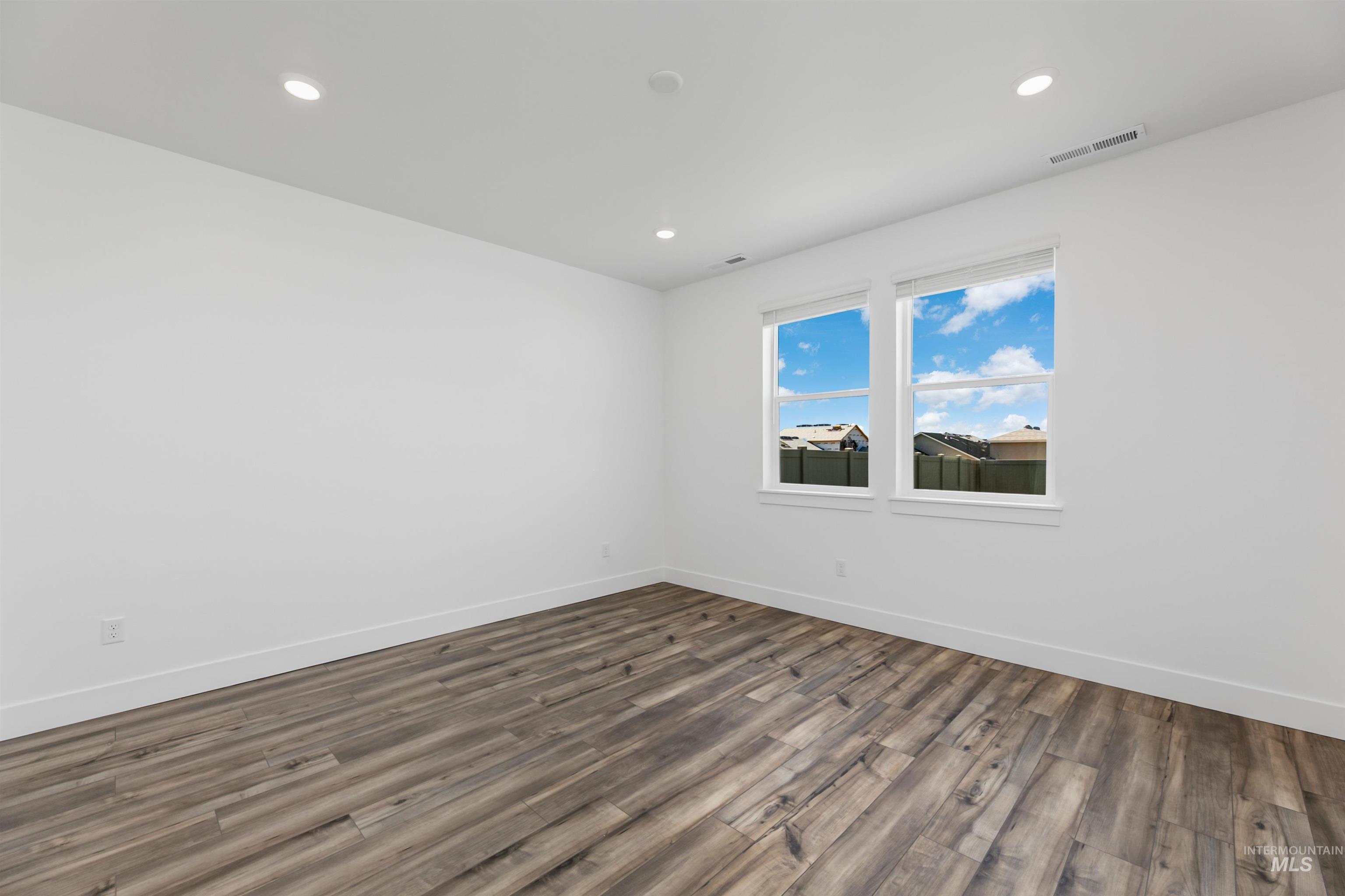 15087 Cloud Crest Ave Property Photo 12