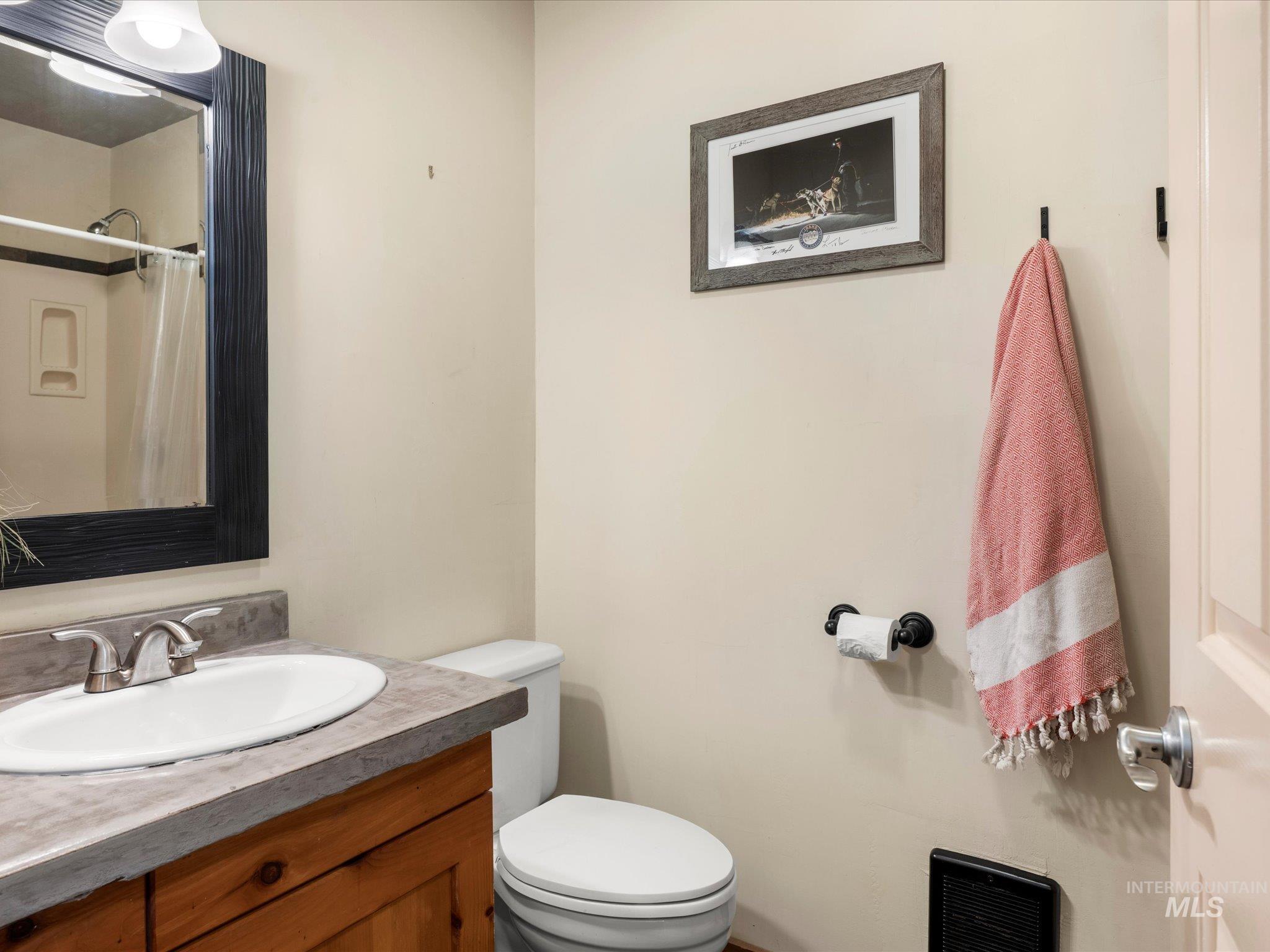1658 Timber Cir Property Photo 20
