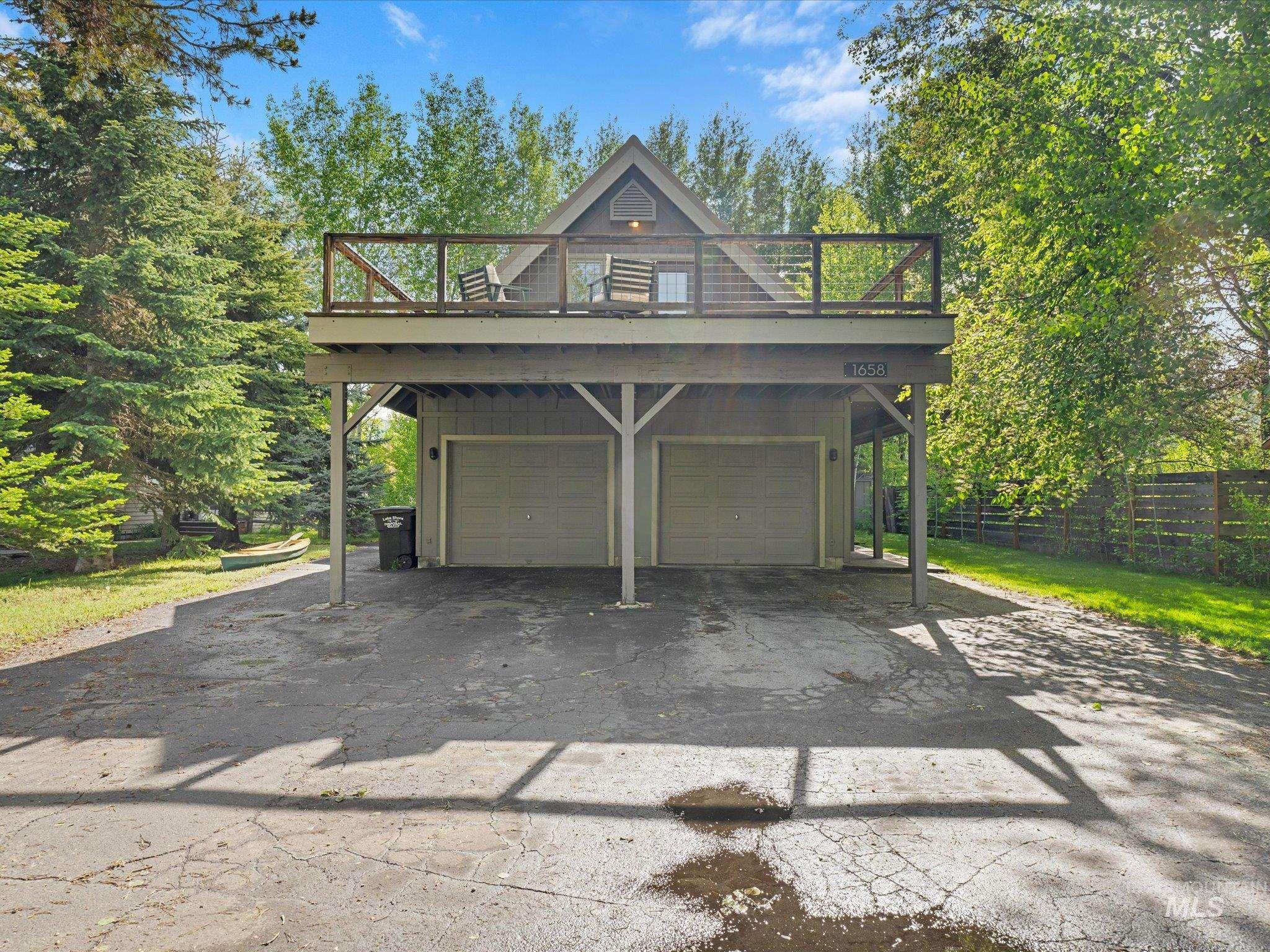 1658 Timber Cir Property Photo 45