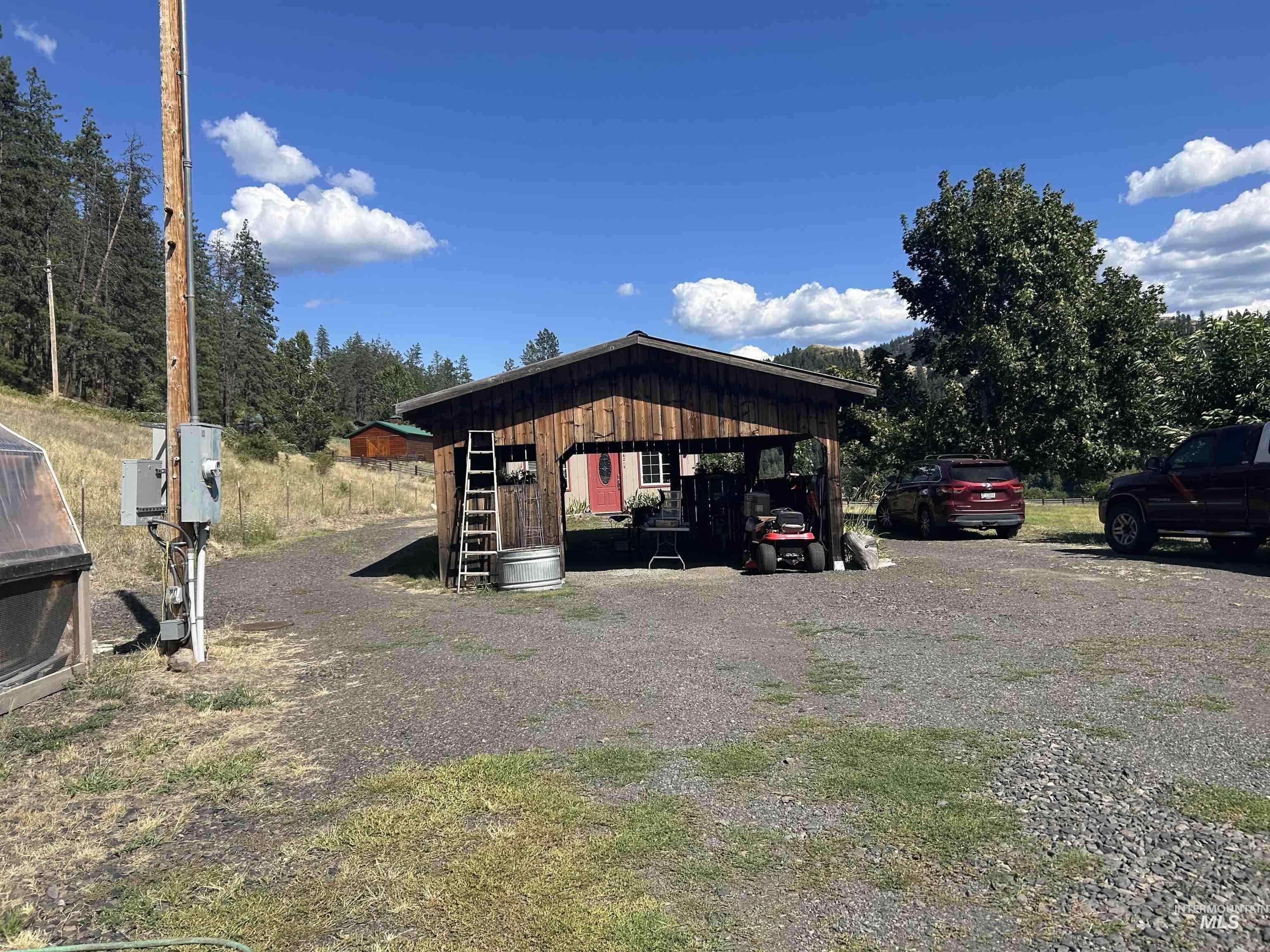 6215 Highway 12 Property Photo 25