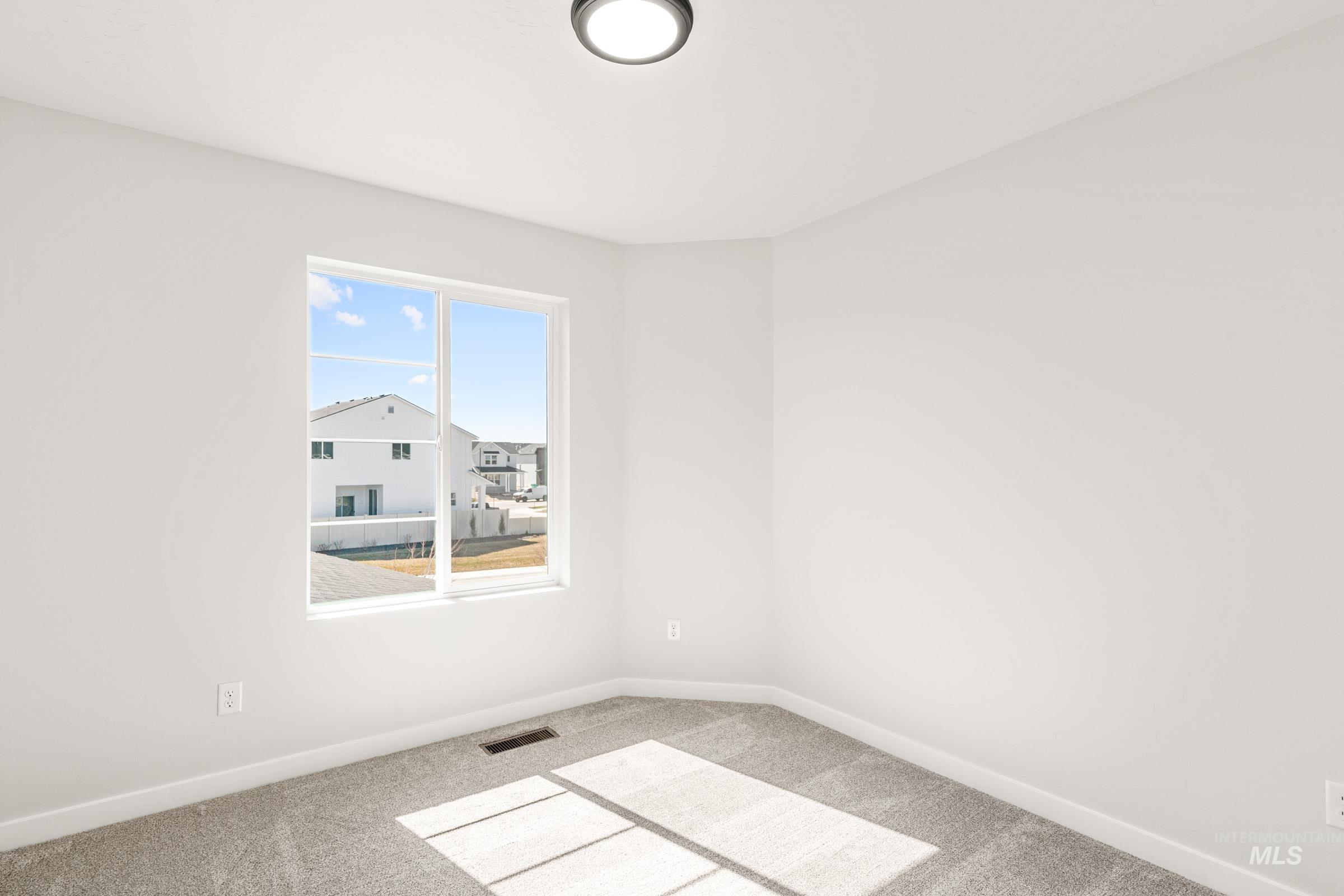 6612 W Black Butte Dr Property Photo 12