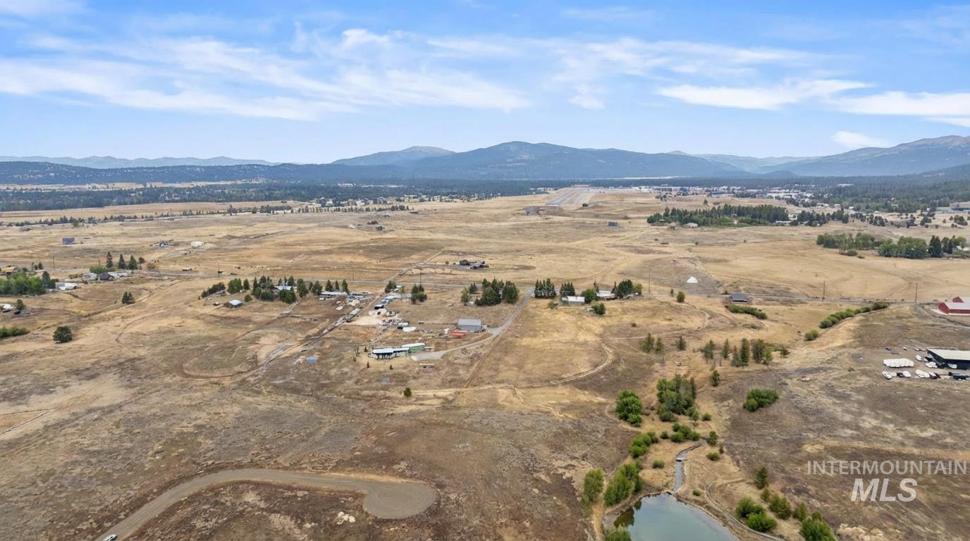 103 Sunbridge Property Photo 4