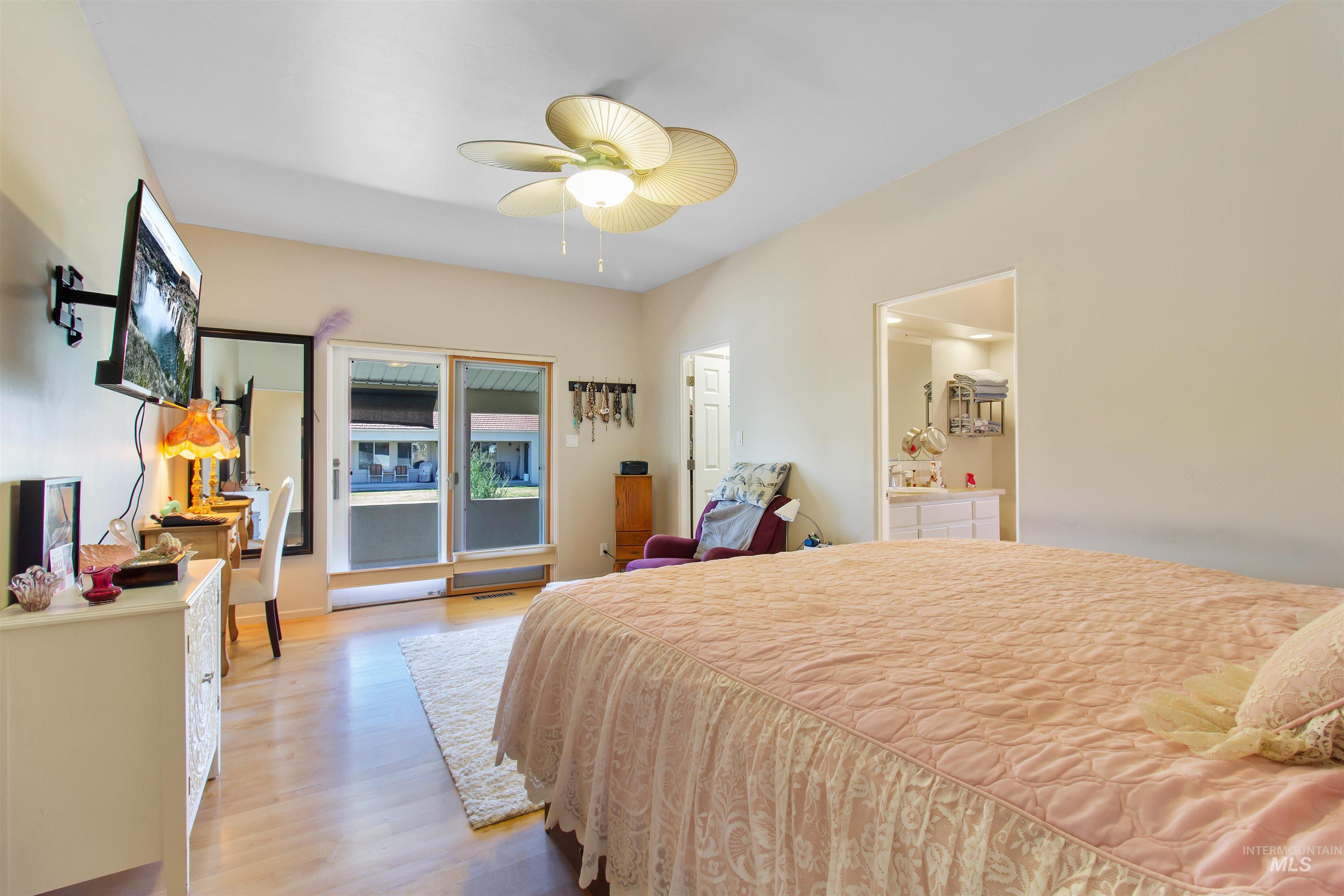 132 Los Lagos Property Photo 26