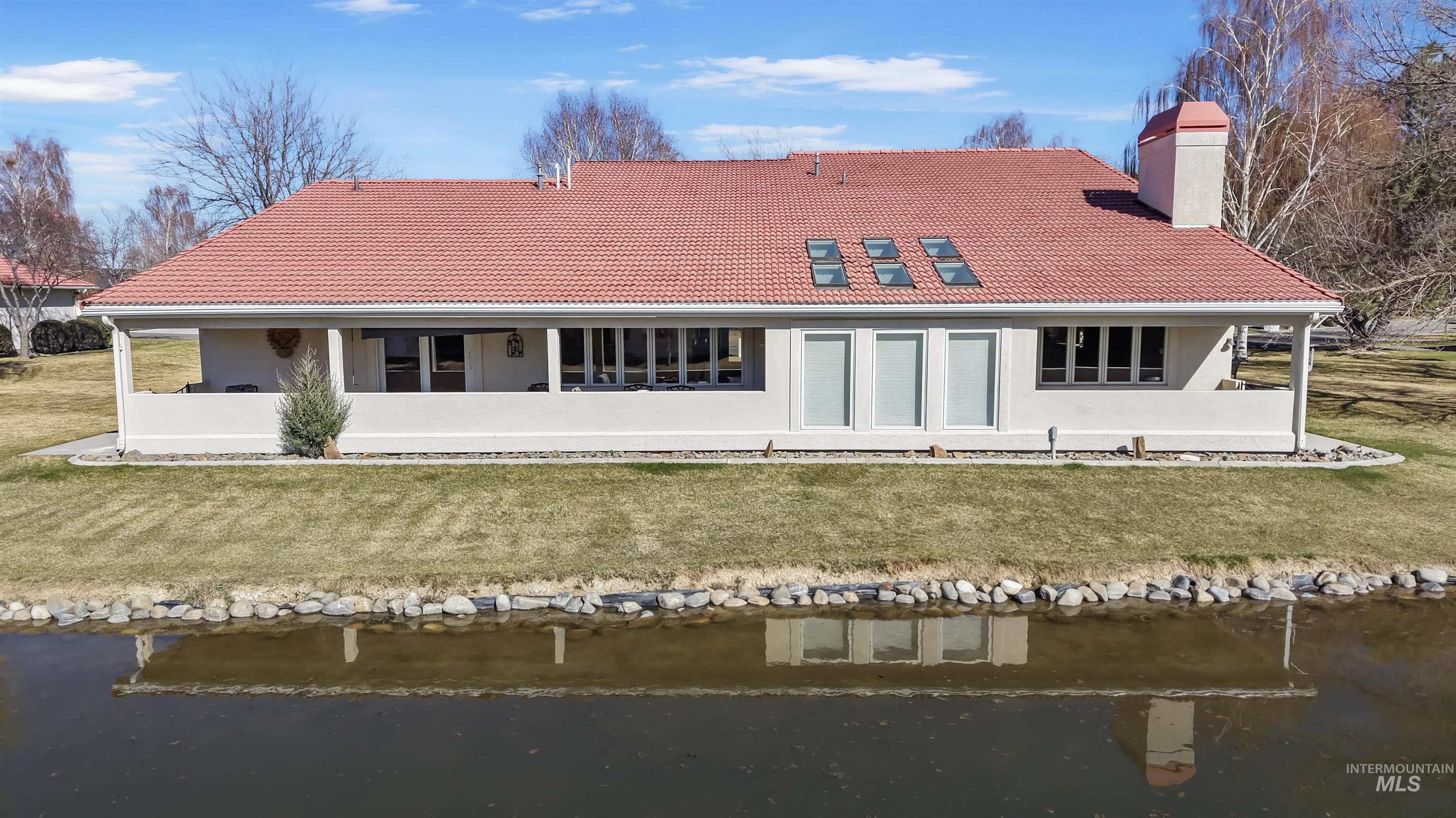 132 Los Lagos Property Photo 45