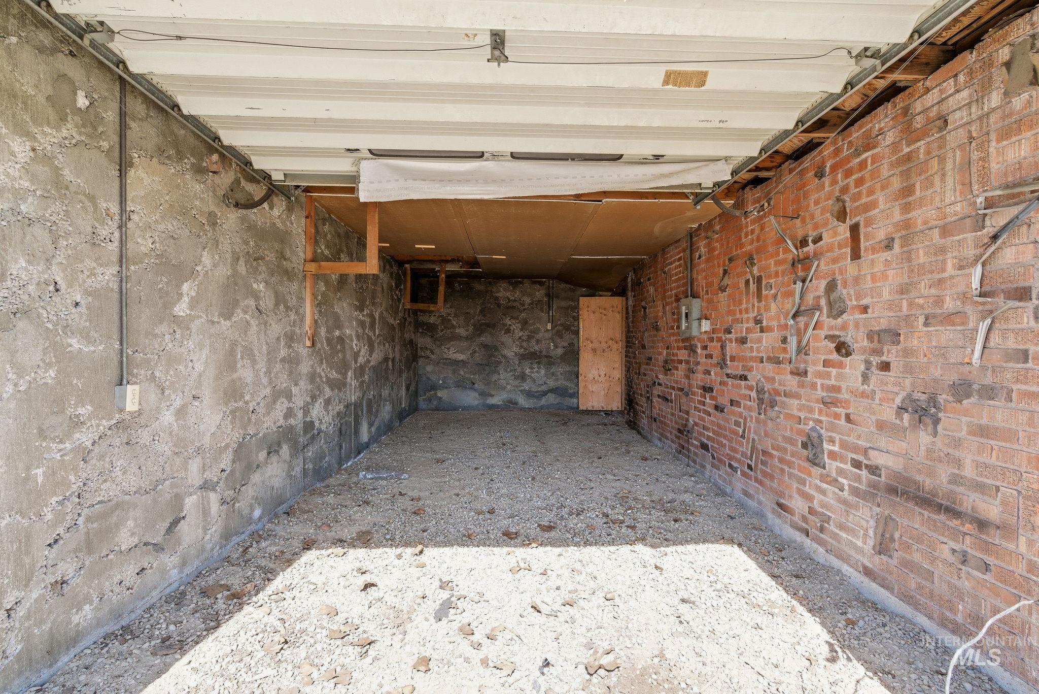 123 S Holly St Property Photo 37