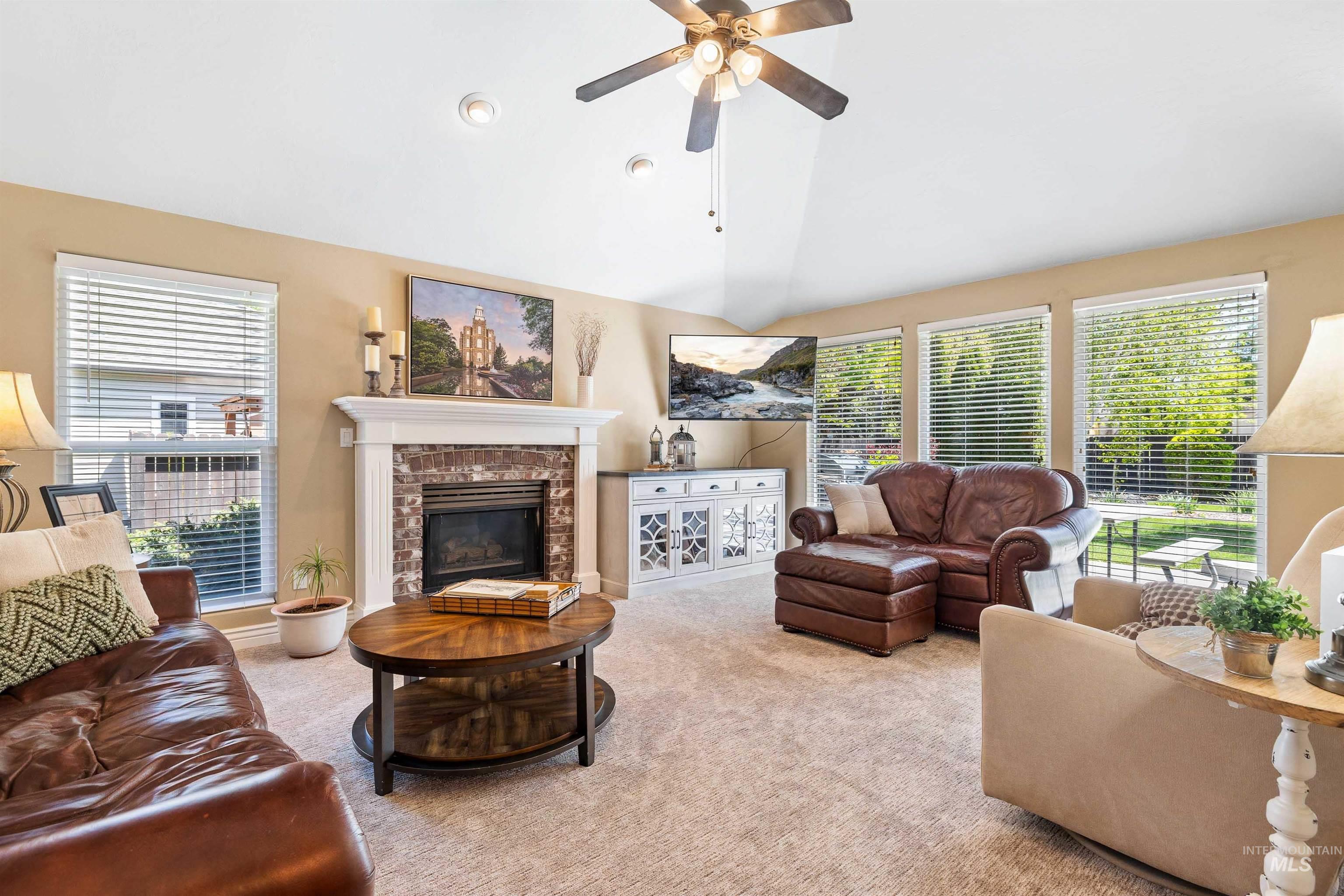 2028 Candleridge Drive Property Photo 8