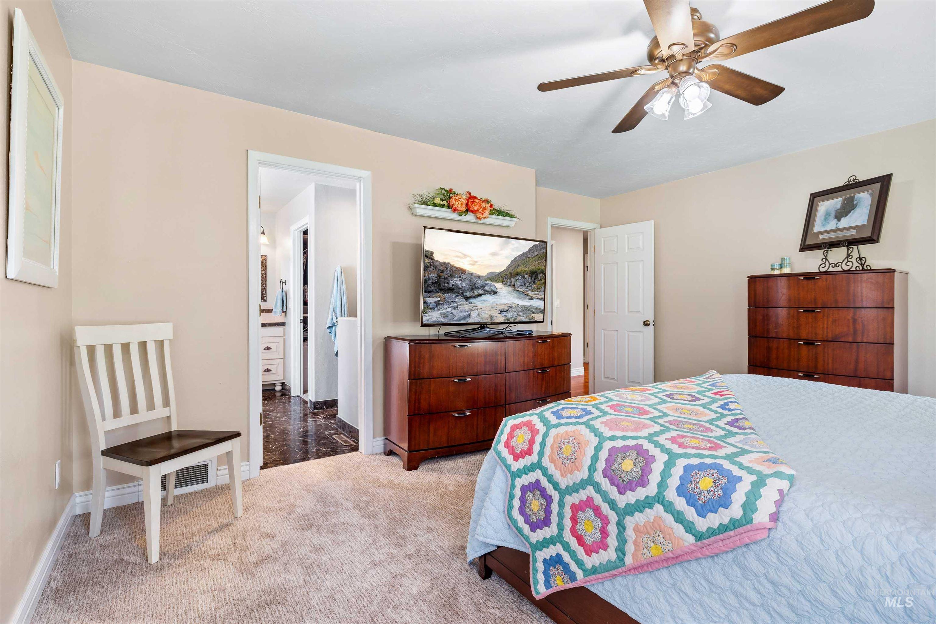 2028 Candleridge Drive Property Photo 14