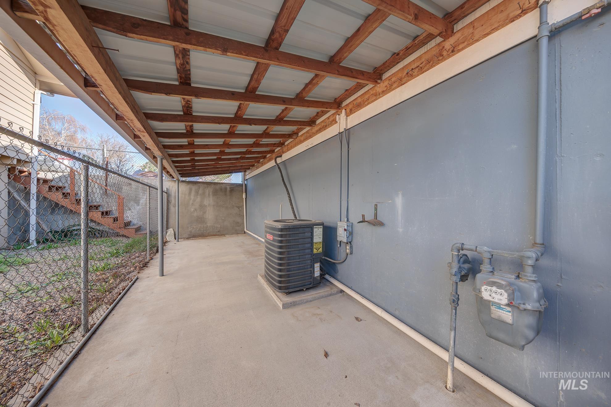 647 Nw 3rd Street Property Photo 35