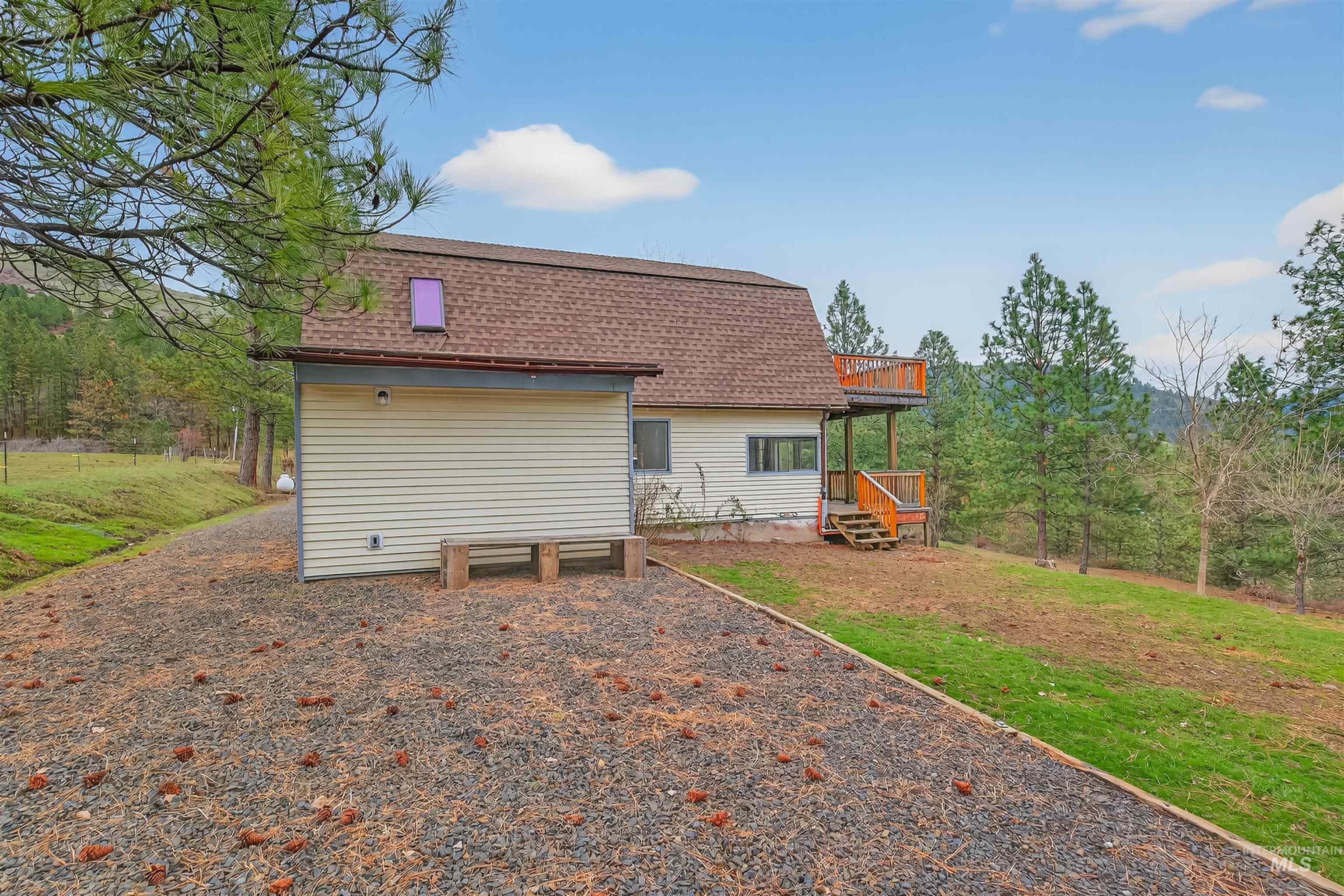 21511 Bandit Lane Property Photo 4