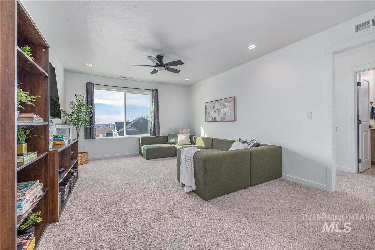 1218 Stirling Meadows Ct Property Photo 32