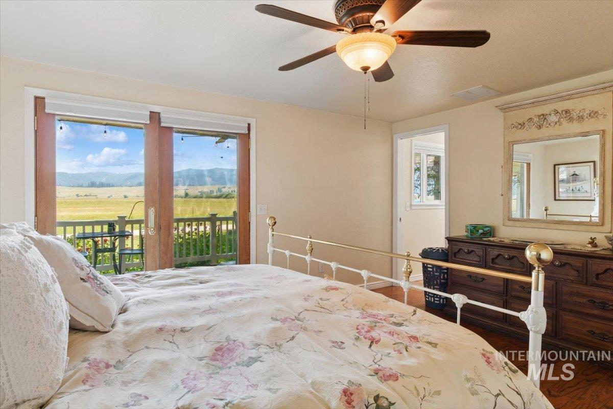 106 Lane A Property Photo 32