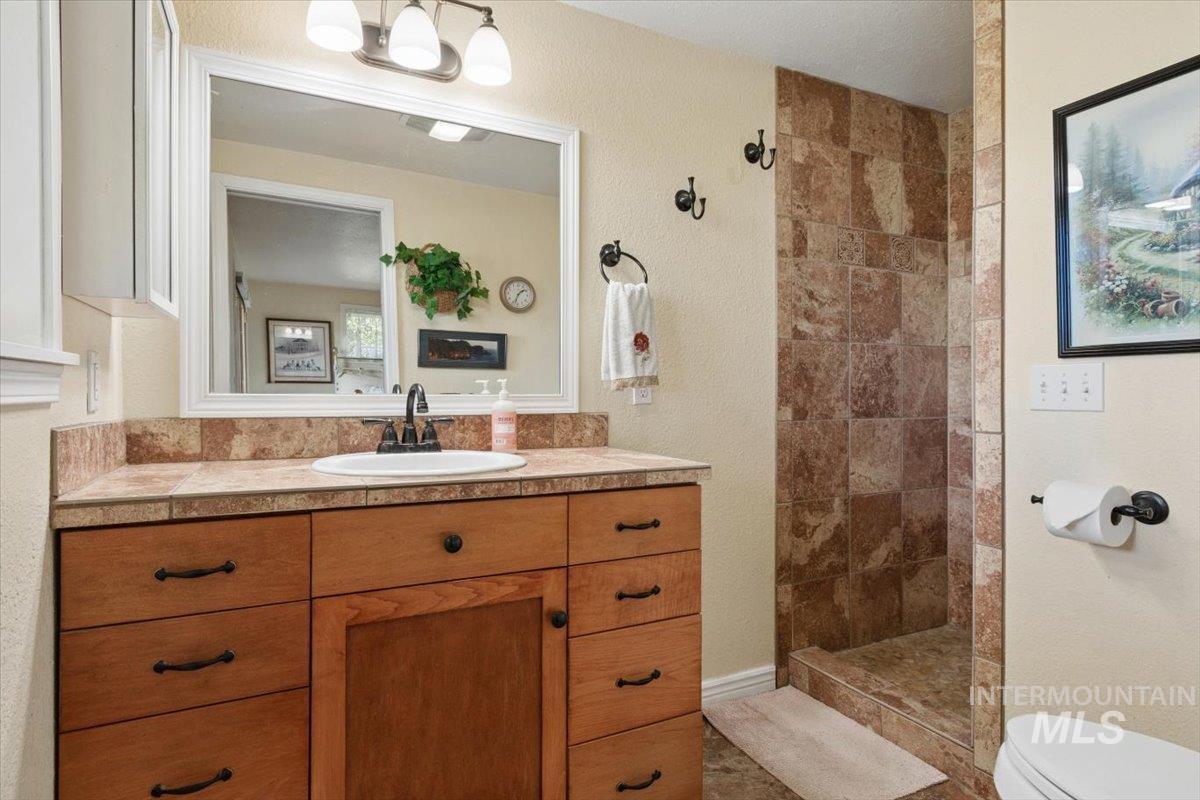 106 Lane A Property Photo 34