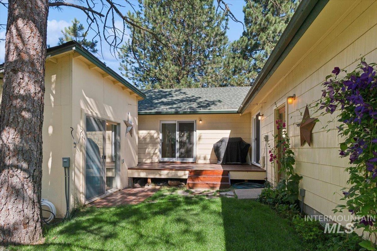 106 Lane A Property Photo 42