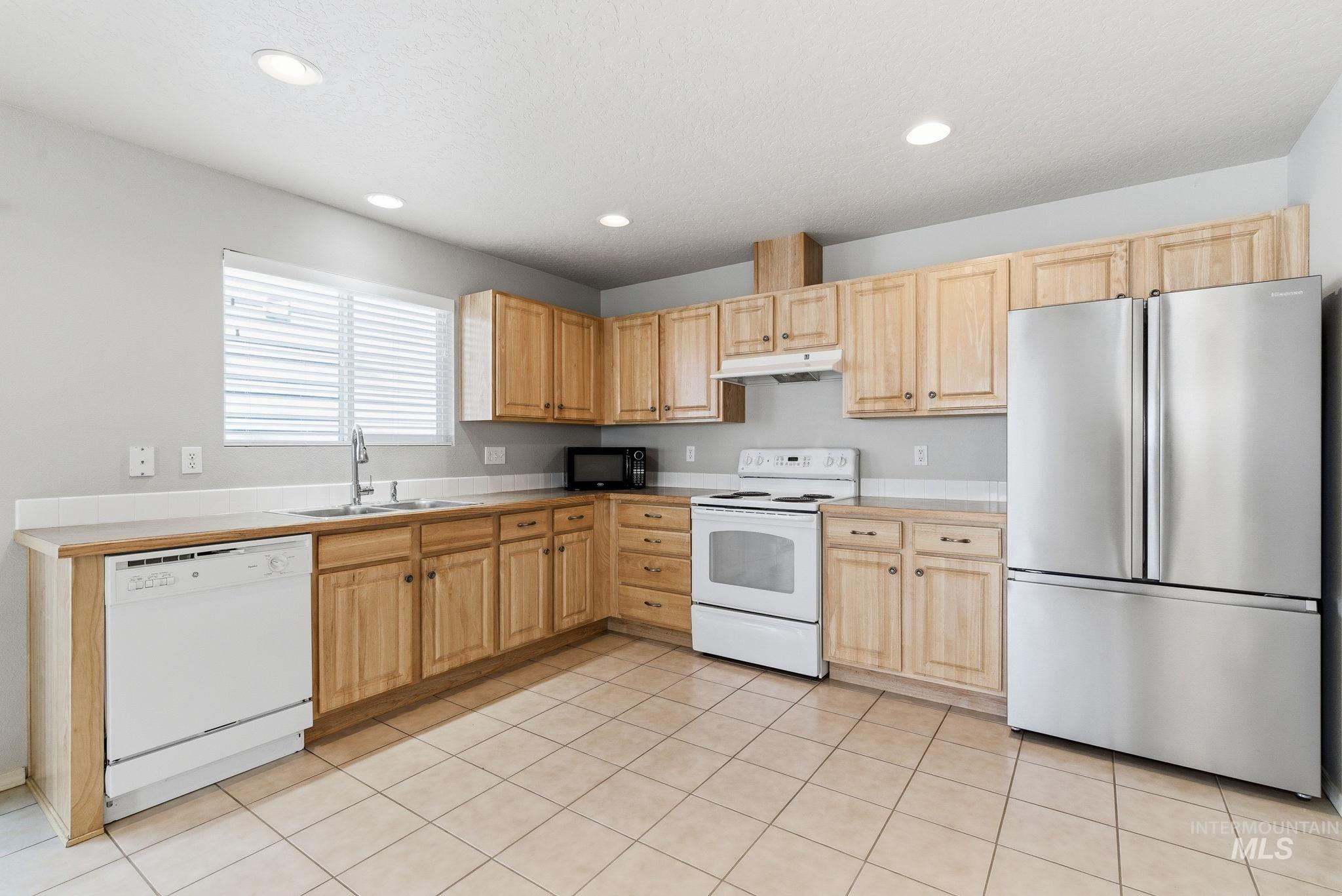 6613 S Covewood Way Property Photo 14
