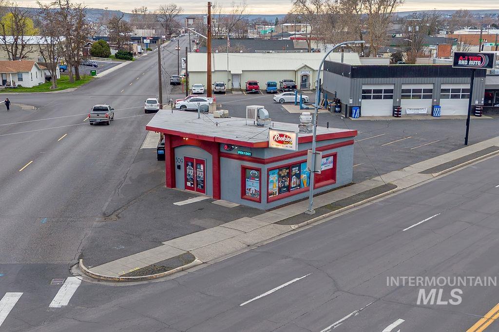 509 Diagonal St. Property Photo 2