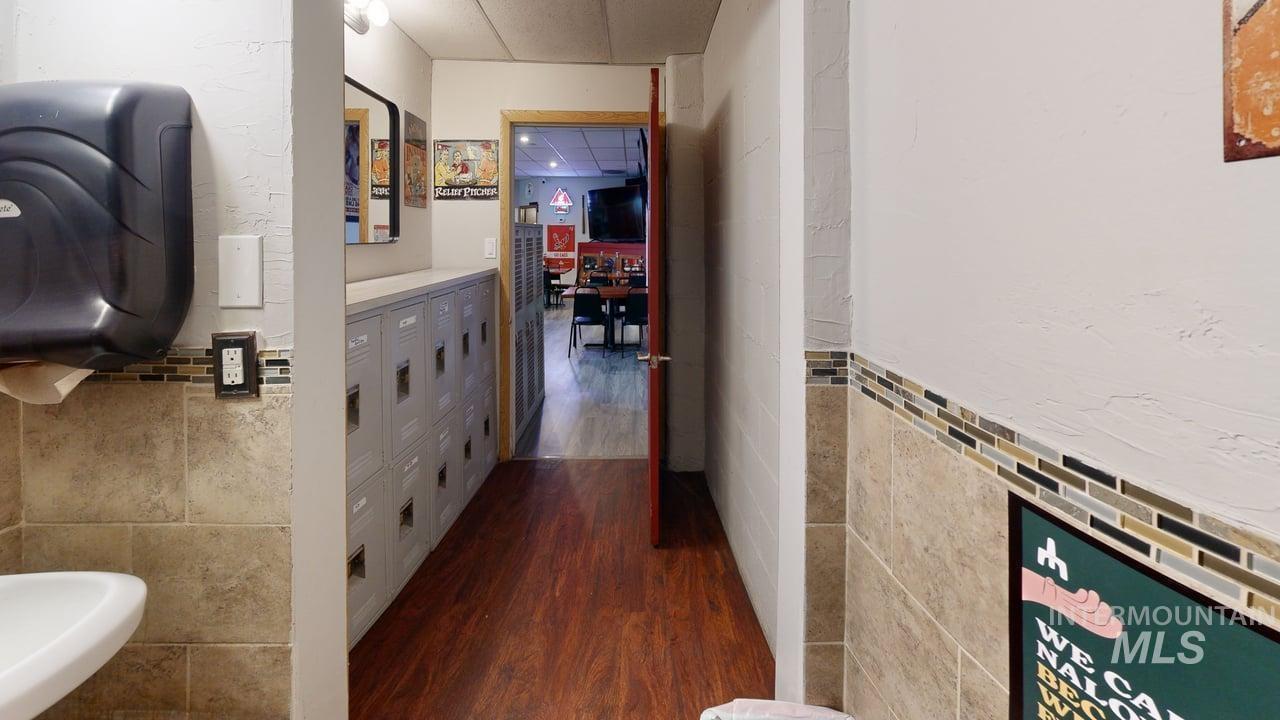509 Diagonal St. Property Photo 8