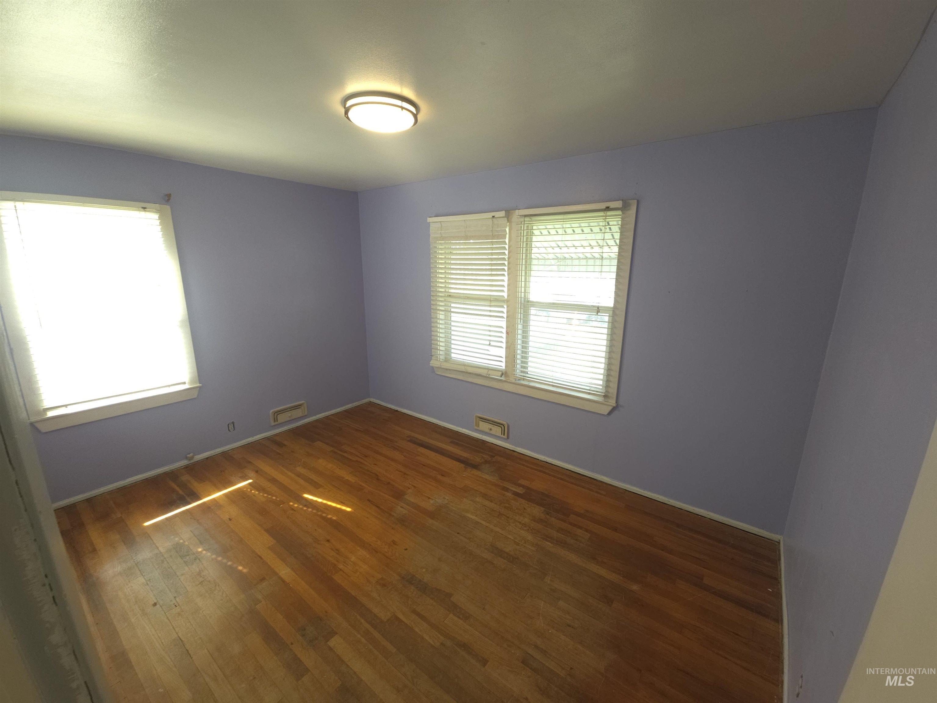 458 Rose St. N Property Photo 6