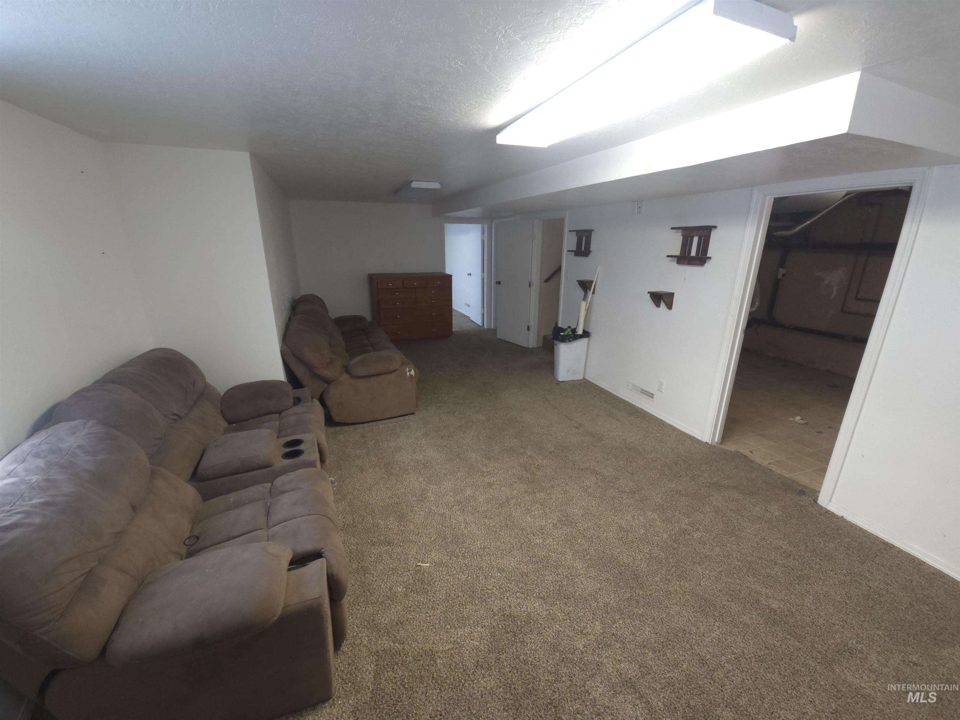 458 Rose St. N Property Photo 13
