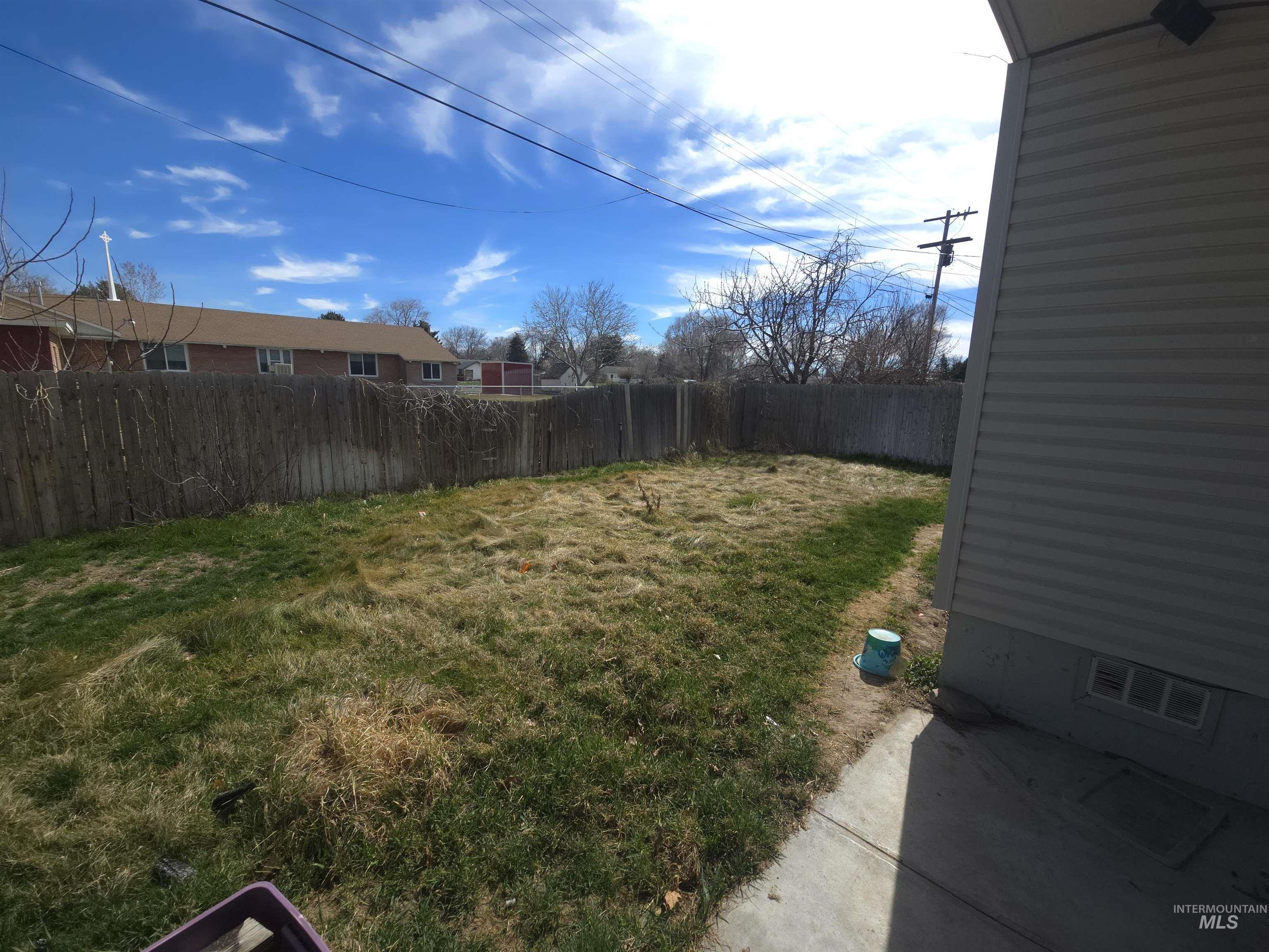 458 Rose St. N Property Photo 16
