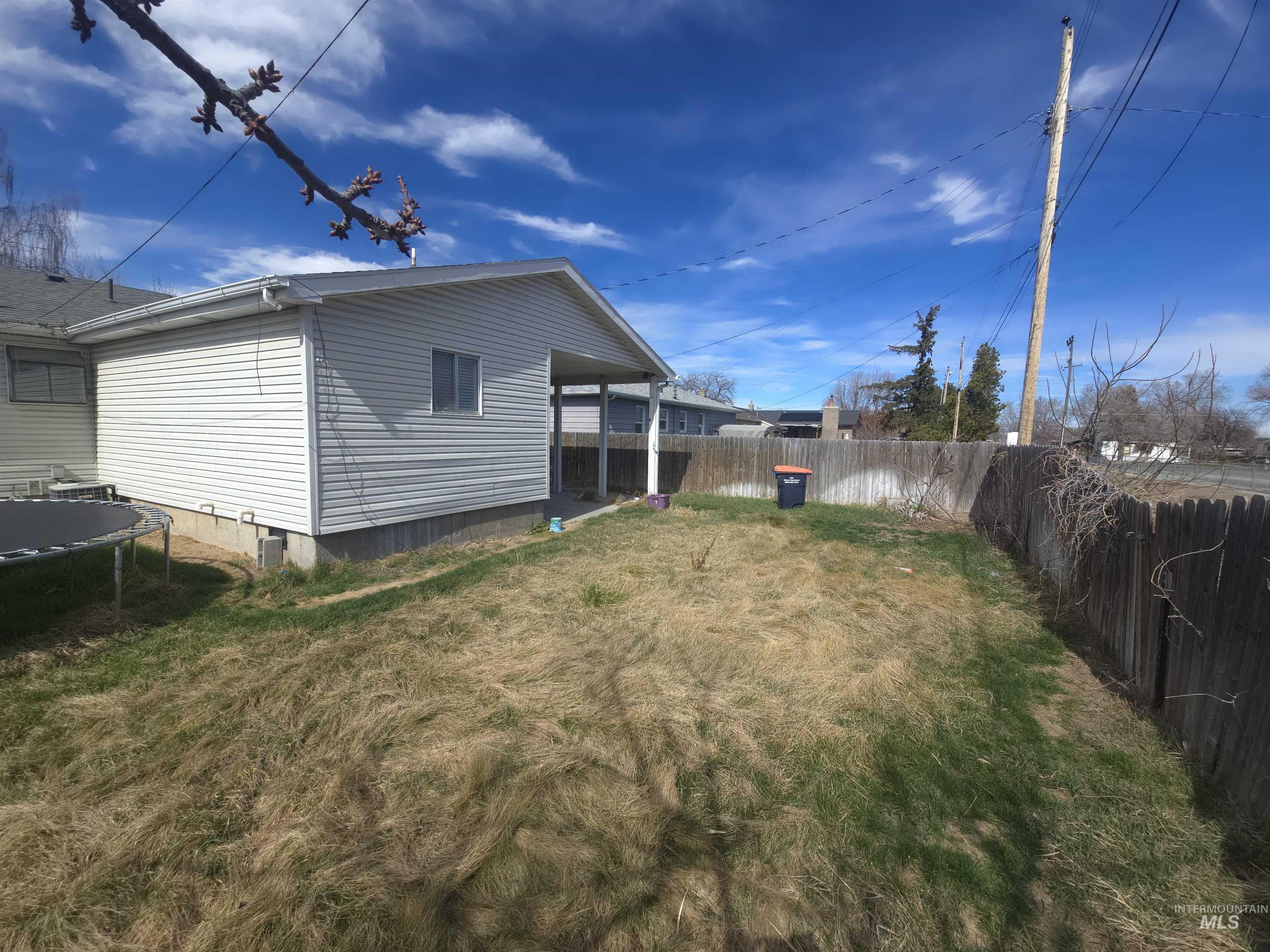 458 Rose St. N Property Photo 17