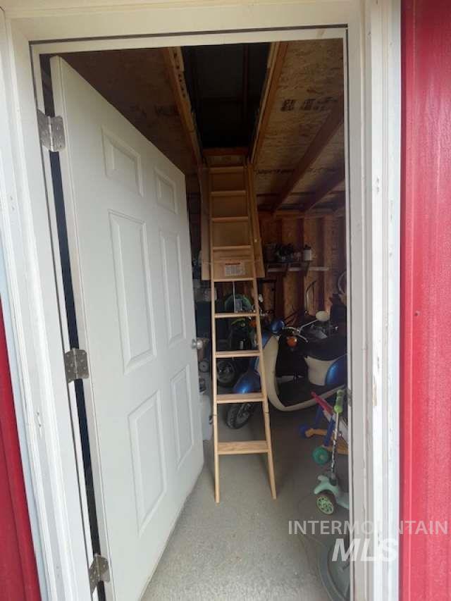 2616 Burton Ave Property Photo 37