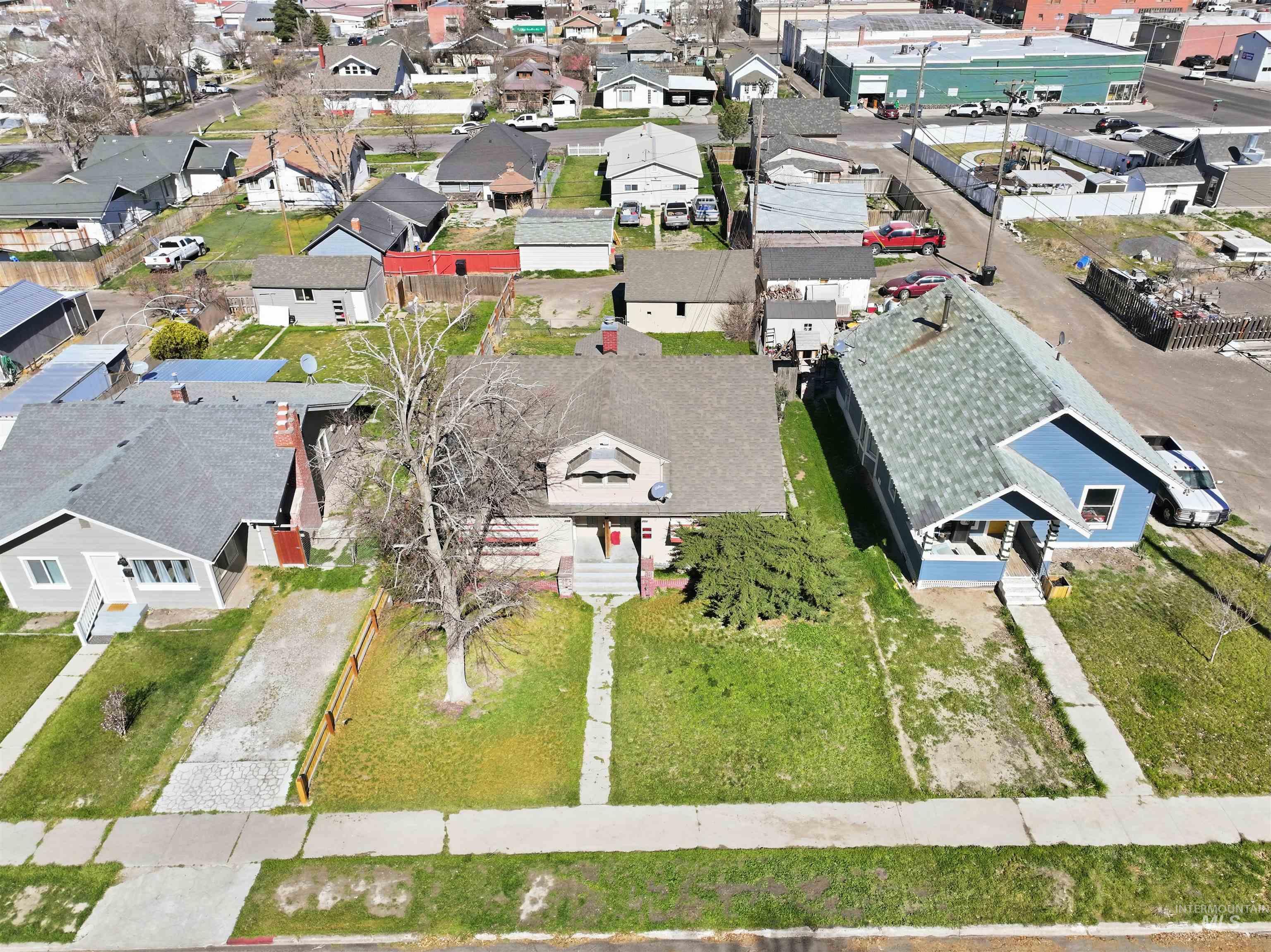 116 N 13th Ave Property Photo 39
