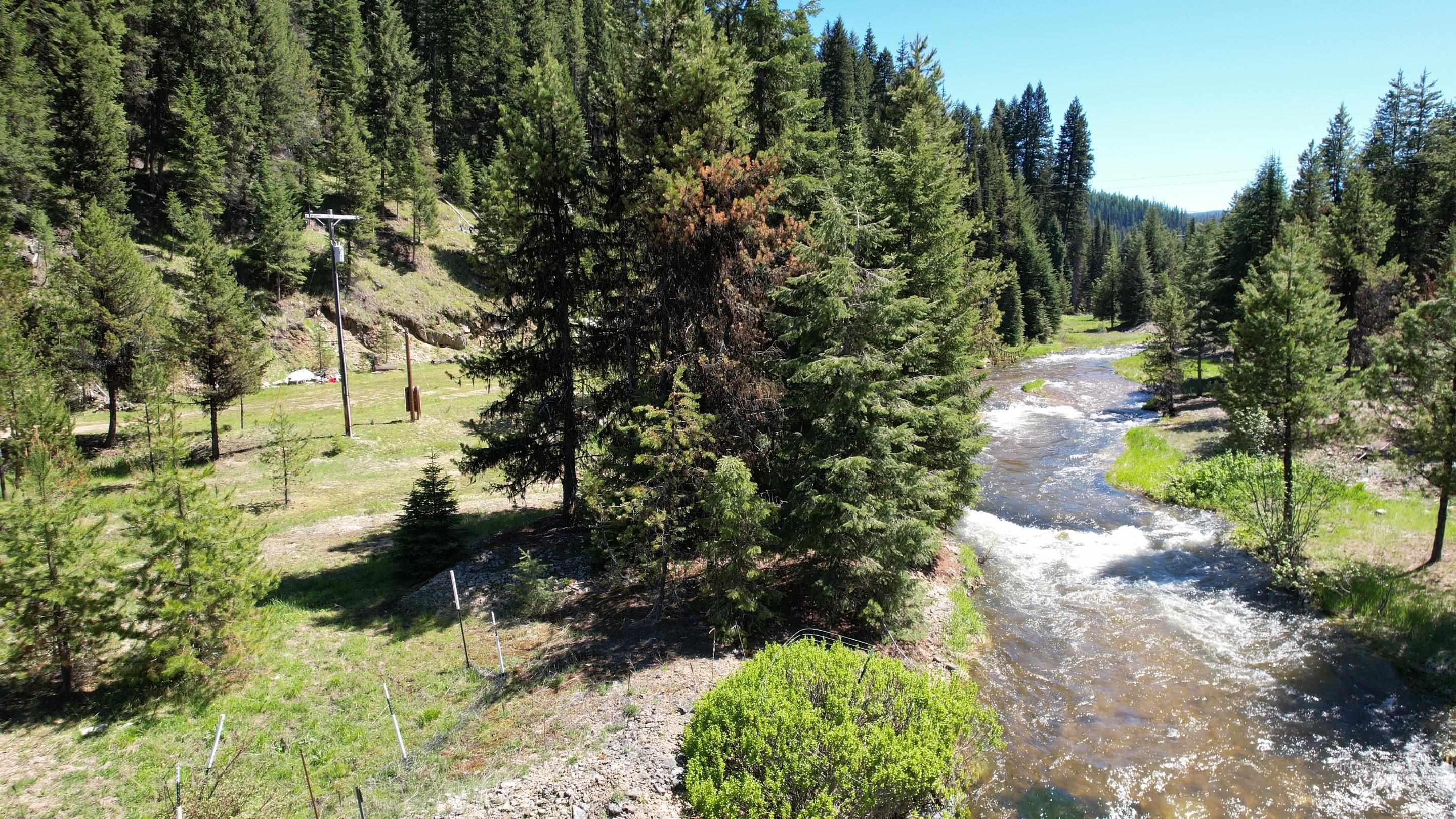 1391 Crooked River Road Property Photo 4