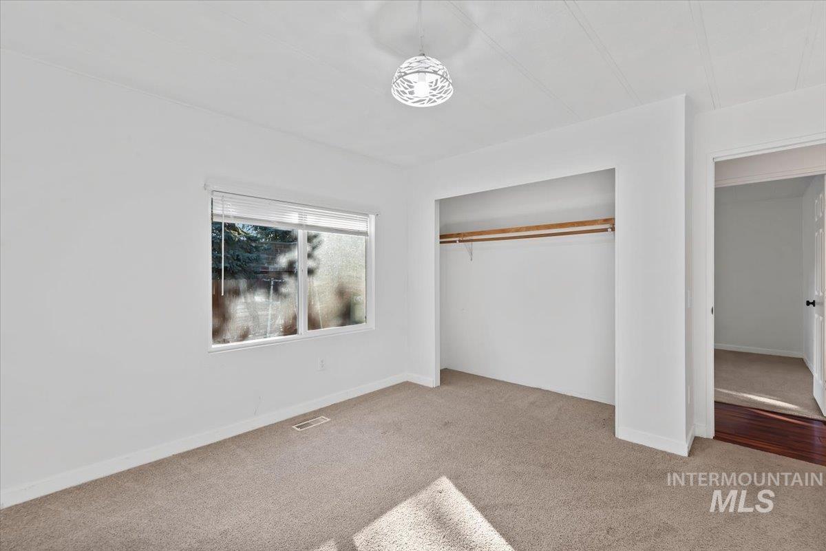 7814 W Manassas Property Photo 10