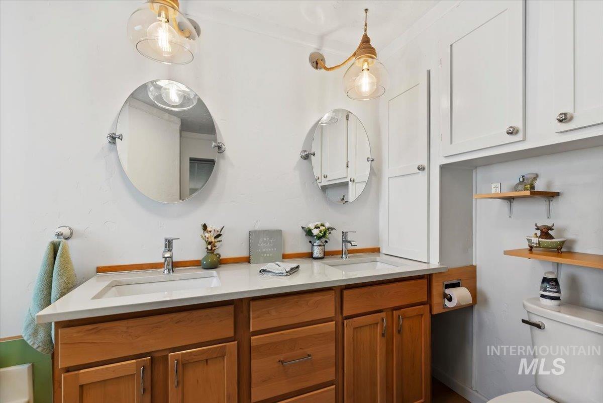 7814 W Manassas Property Photo 13