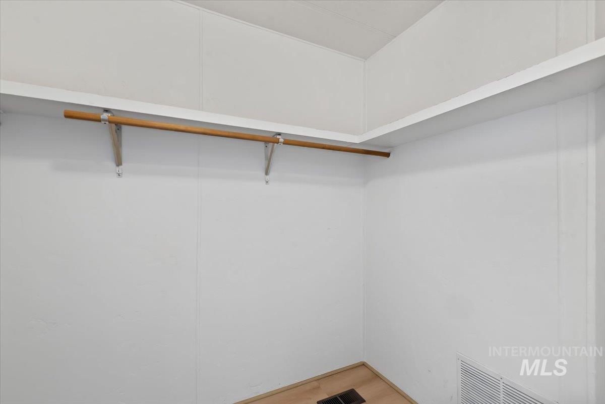 7814 W Manassas Property Photo 18