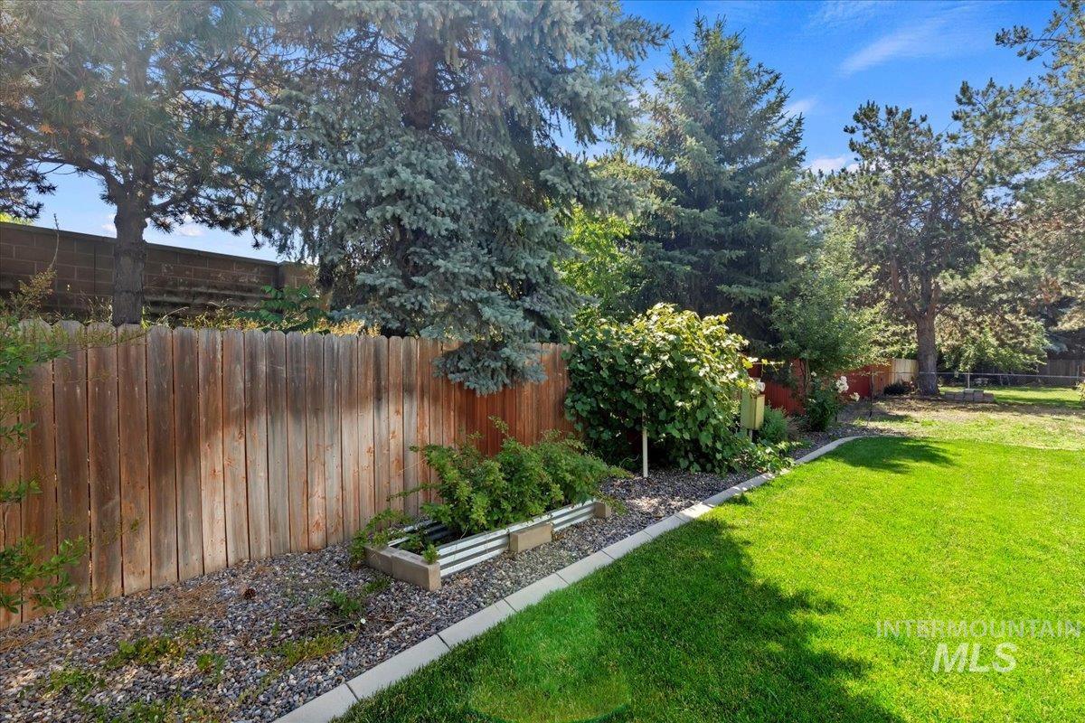7814 W Manassas Property Photo 24