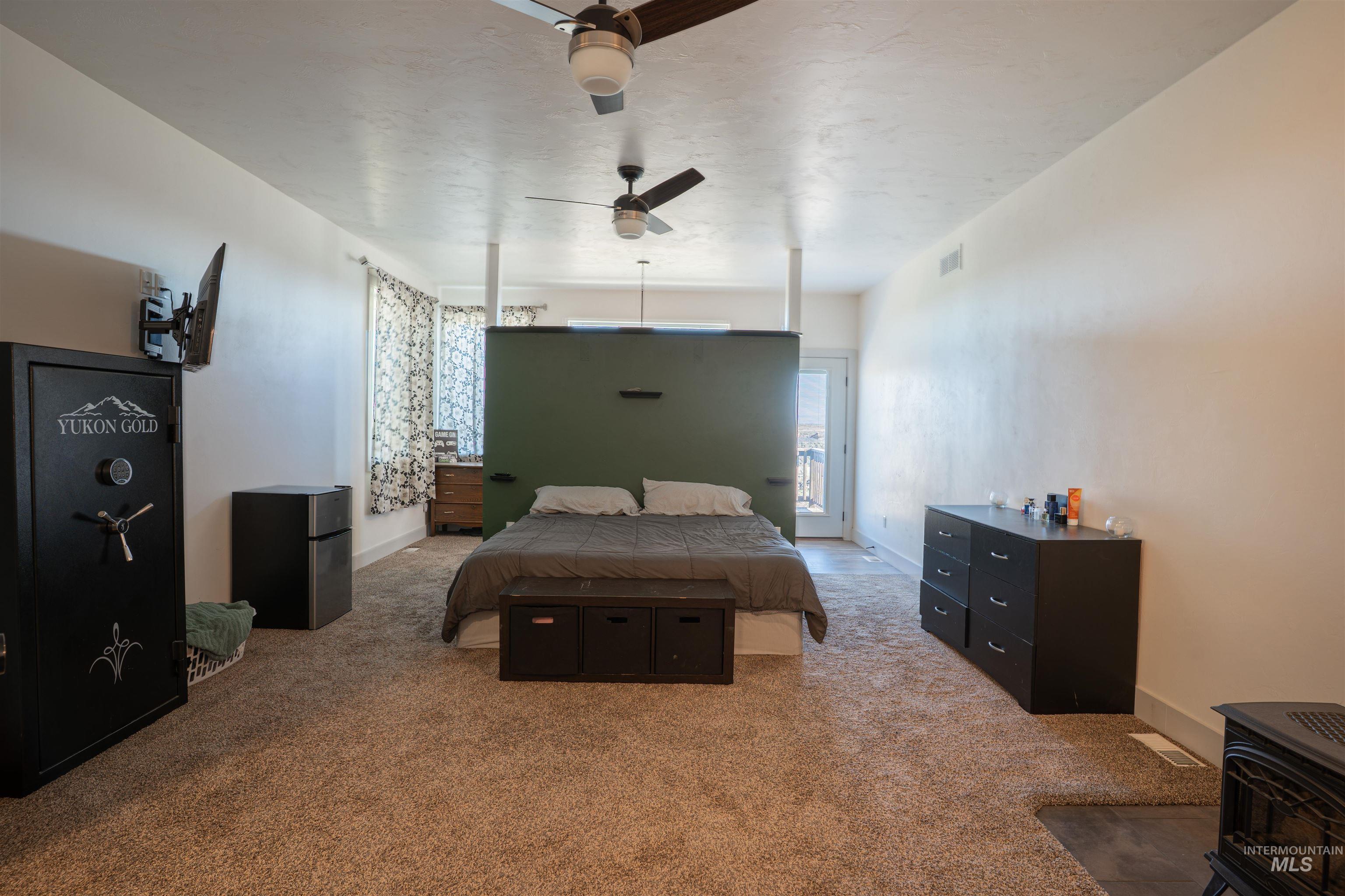 546 Arrowhead Circle Property Photo 4